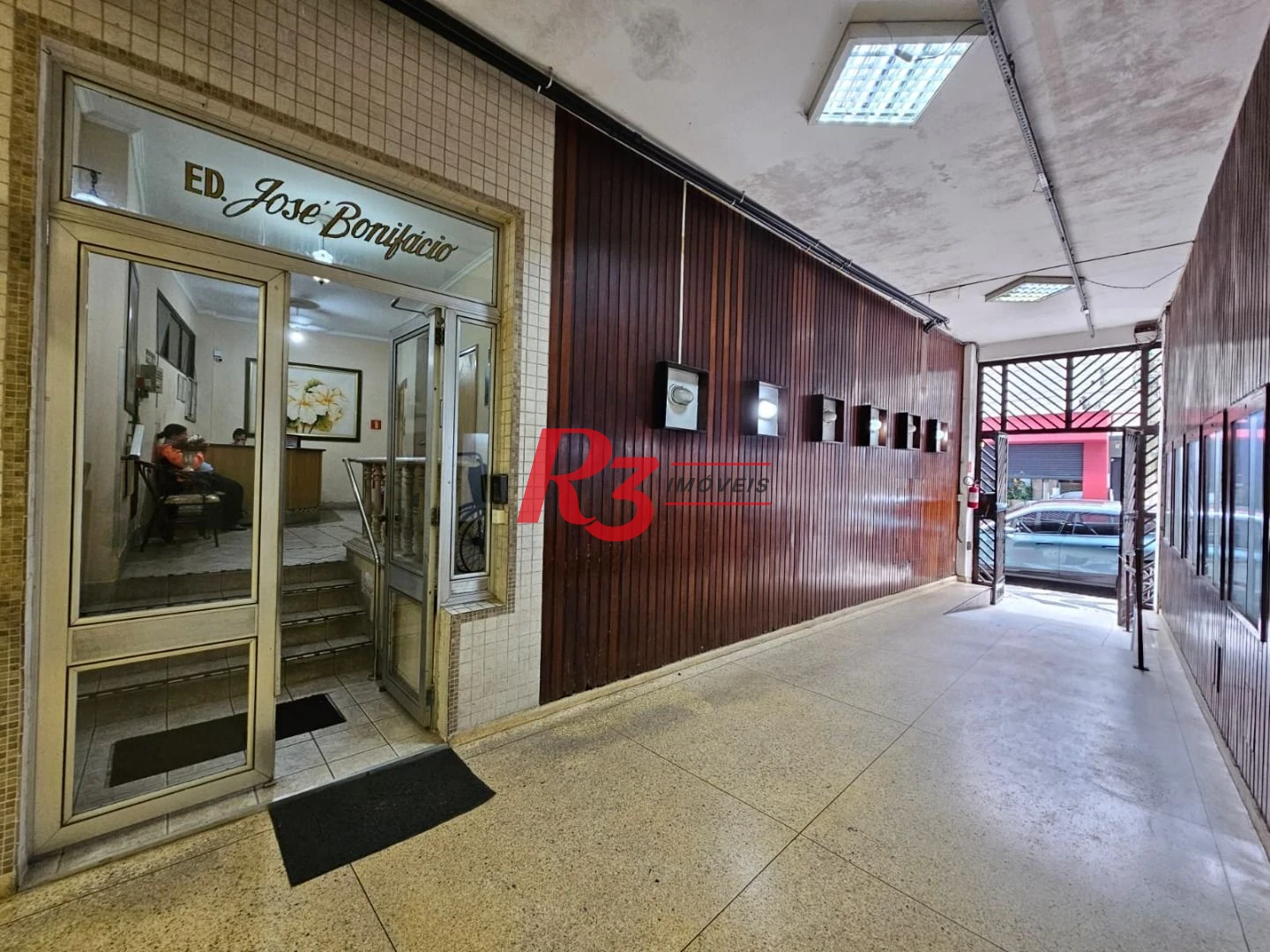 Apartamento com 1 dormitório para alugar, 65 m² por R$ 3.000,00/mês - Gonzaga - Santos/SP