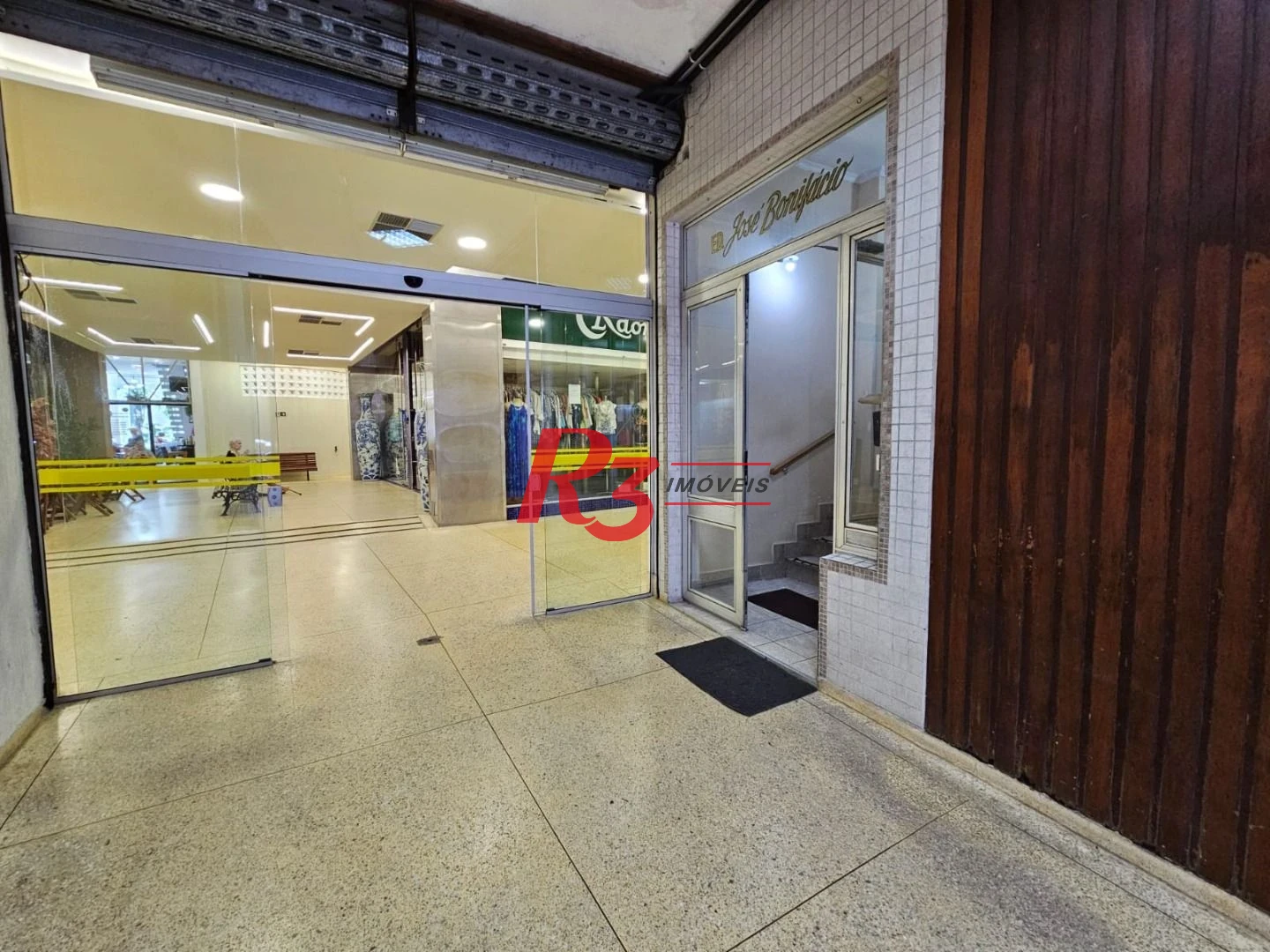 Apartamento com 1 dormitório para alugar, 65 m² por R$ 3.000,00/mês - Gonzaga - Santos/SP