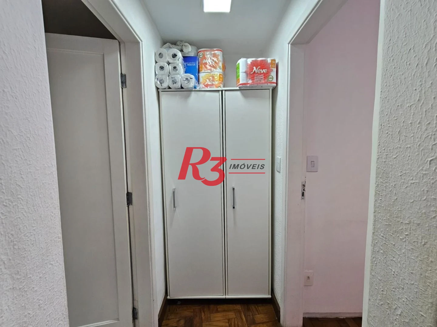 Apartamento com 1 dormitório para alugar, 65 m² por R$ 3.000,00/mês - Gonzaga - Santos/SP