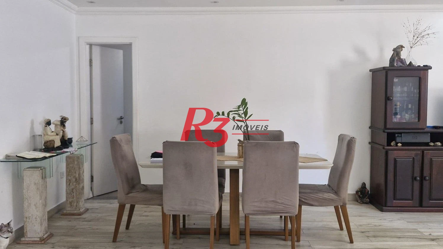 Casa com 3 dormitórios à venda, 385 m² por R$ 1.300.000,00 - Vila Guilhermina - Praia Grande/SP