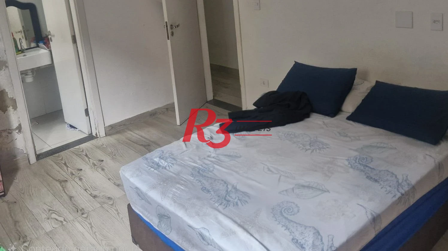 Casa com 3 dormitórios à venda, 385 m² por R$ 1.300.000,00 - Vila Guilhermina - Praia Grande/SP