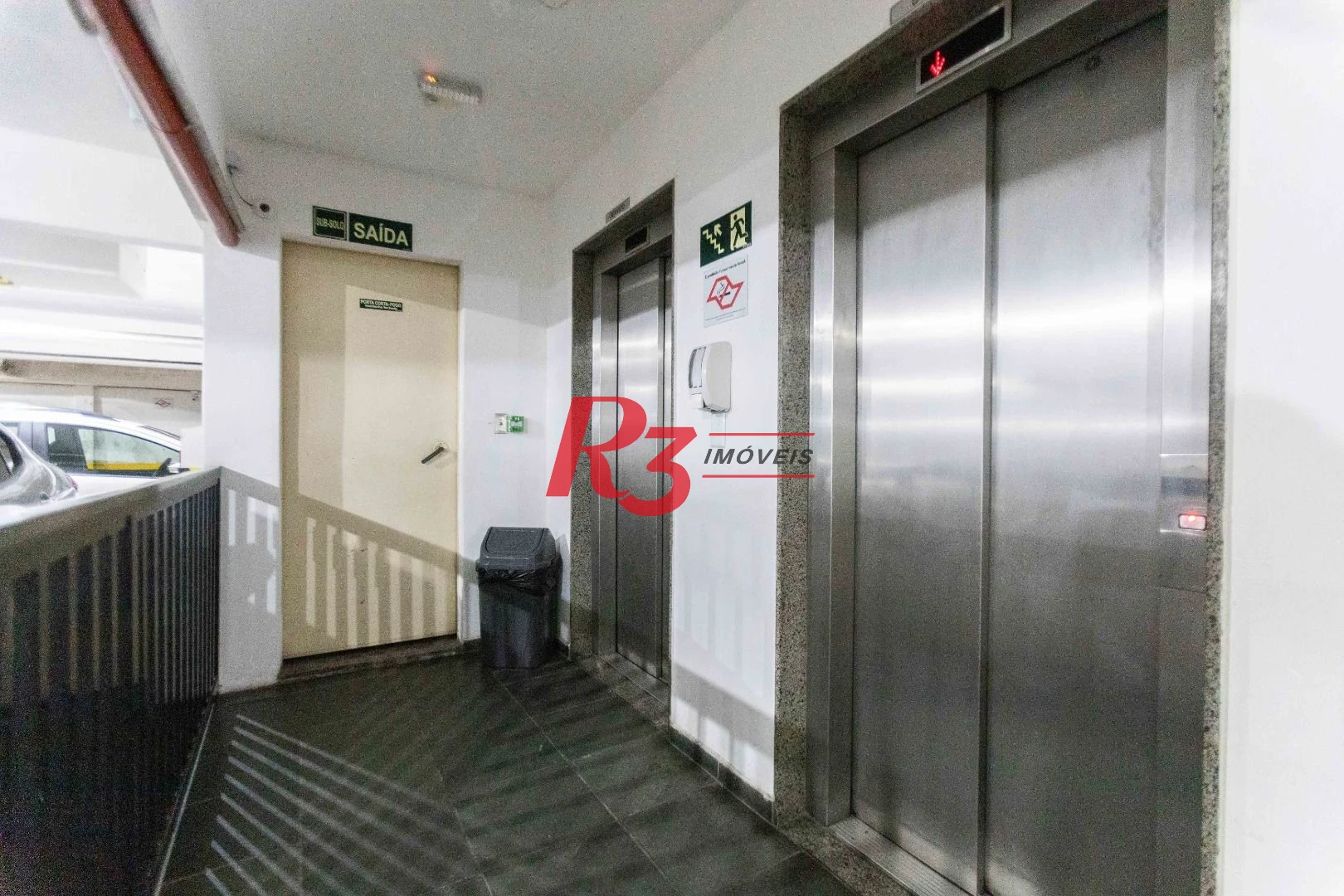 Cobertura com 3 dormitórios à venda, 158 m² por R$ 1.700.000,00 - Boqueirão - Santos/SP