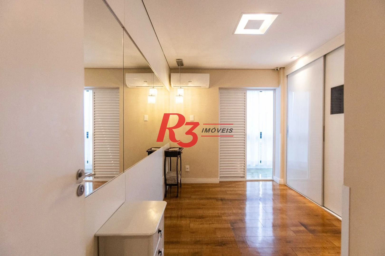 Cobertura com 3 dormitórios à venda, 158 m² por R$ 1.700.000,00 - Boqueirão - Santos/SP