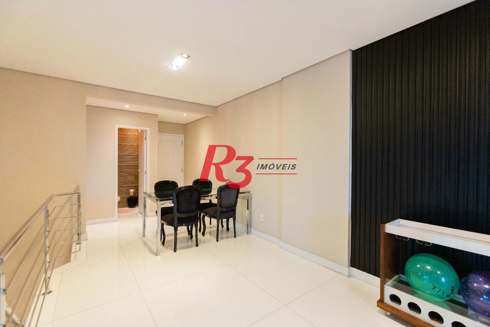 Cobertura com 3 dormitórios à venda, 158 m² por R$ 1.700.000,00 - Boqueirão - Santos/SP