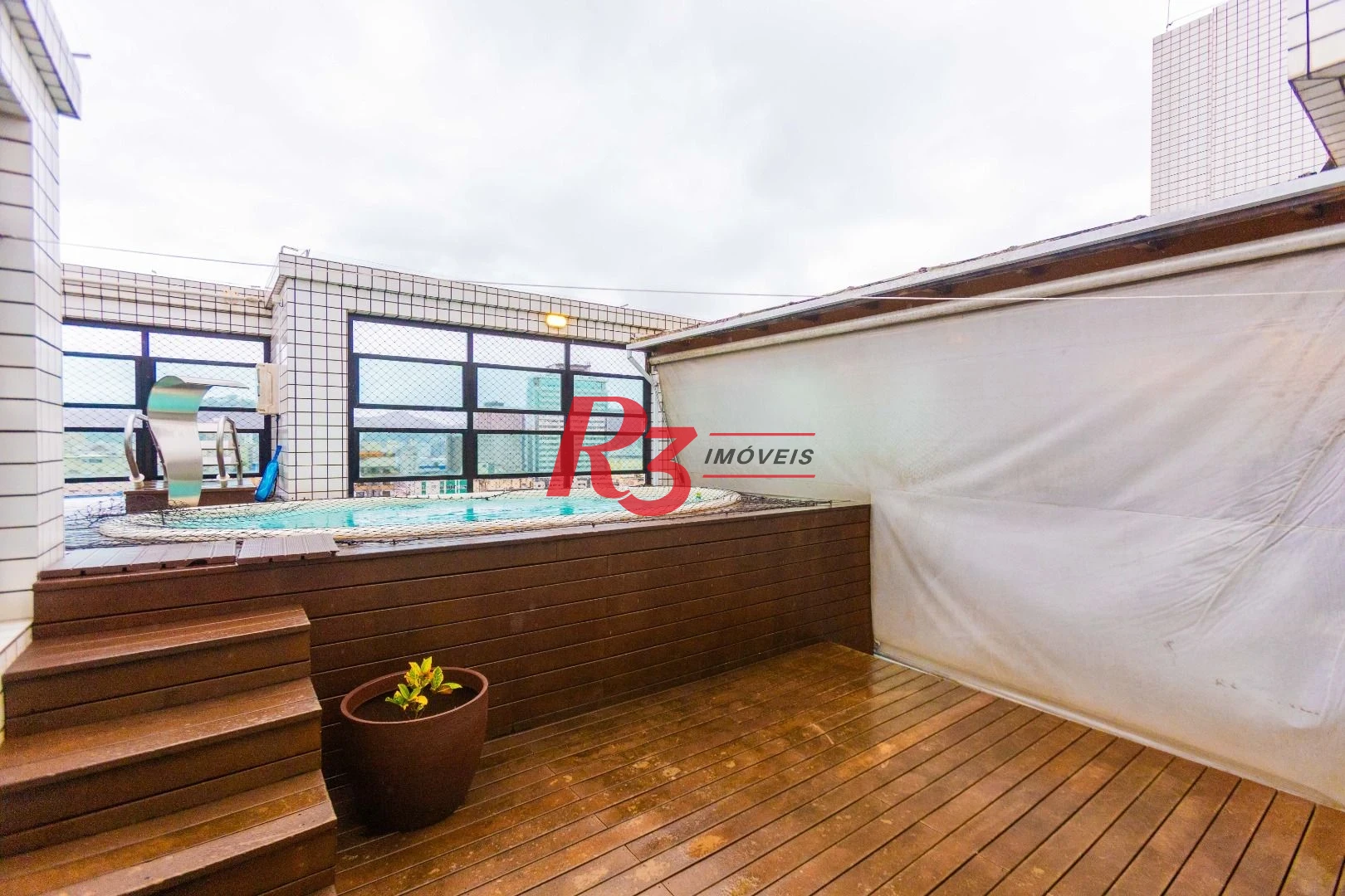 Cobertura com 3 dormitórios à venda, 158 m² por R$ 1.700.000,00 - Boqueirão - Santos/SP