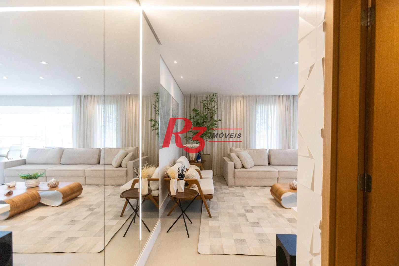 Apartamento com 3 dormitórios à venda, 166 m² por R$ 3.200.000,00 - Ponta da Praia - Santos/SP
