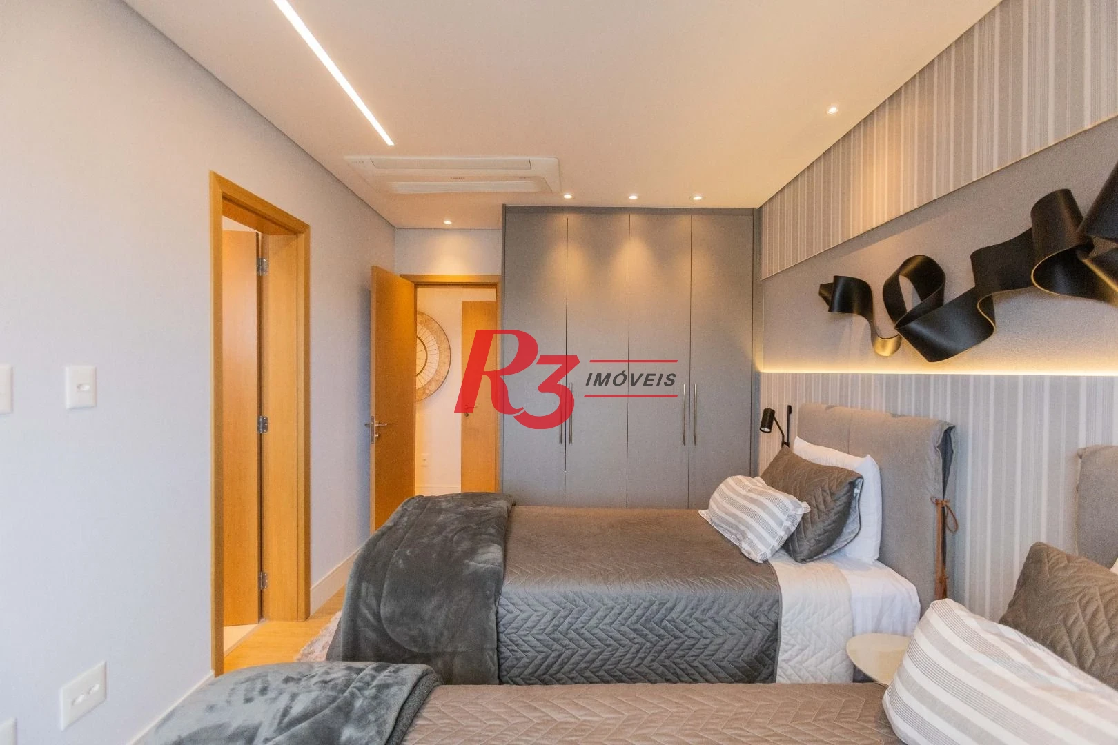 Apartamento com 3 dormitórios à venda, 166 m² por R$ 3.200.000,00 - Ponta da Praia - Santos/SP