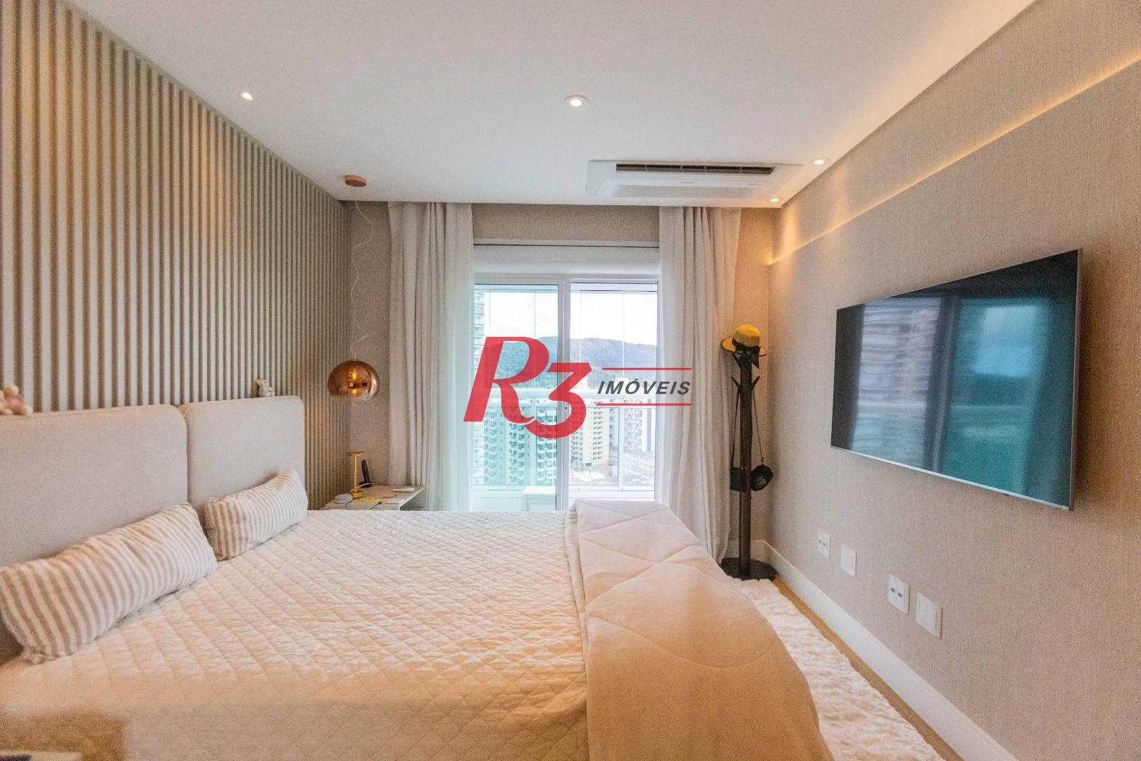 Apartamento com 3 dormitórios à venda, 166 m² por R$ 3.200.000,00 - Ponta da Praia - Santos/SP
