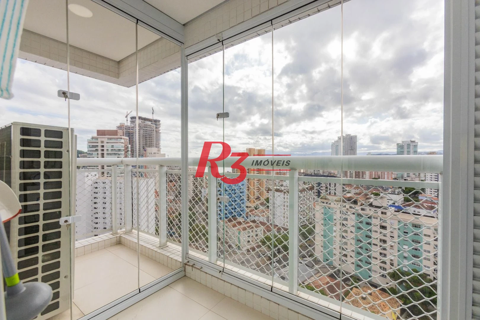 Apartamento com 3 dormitórios à venda, 166 m² por R$ 3.200.000,00 - Ponta da Praia - Santos/SP