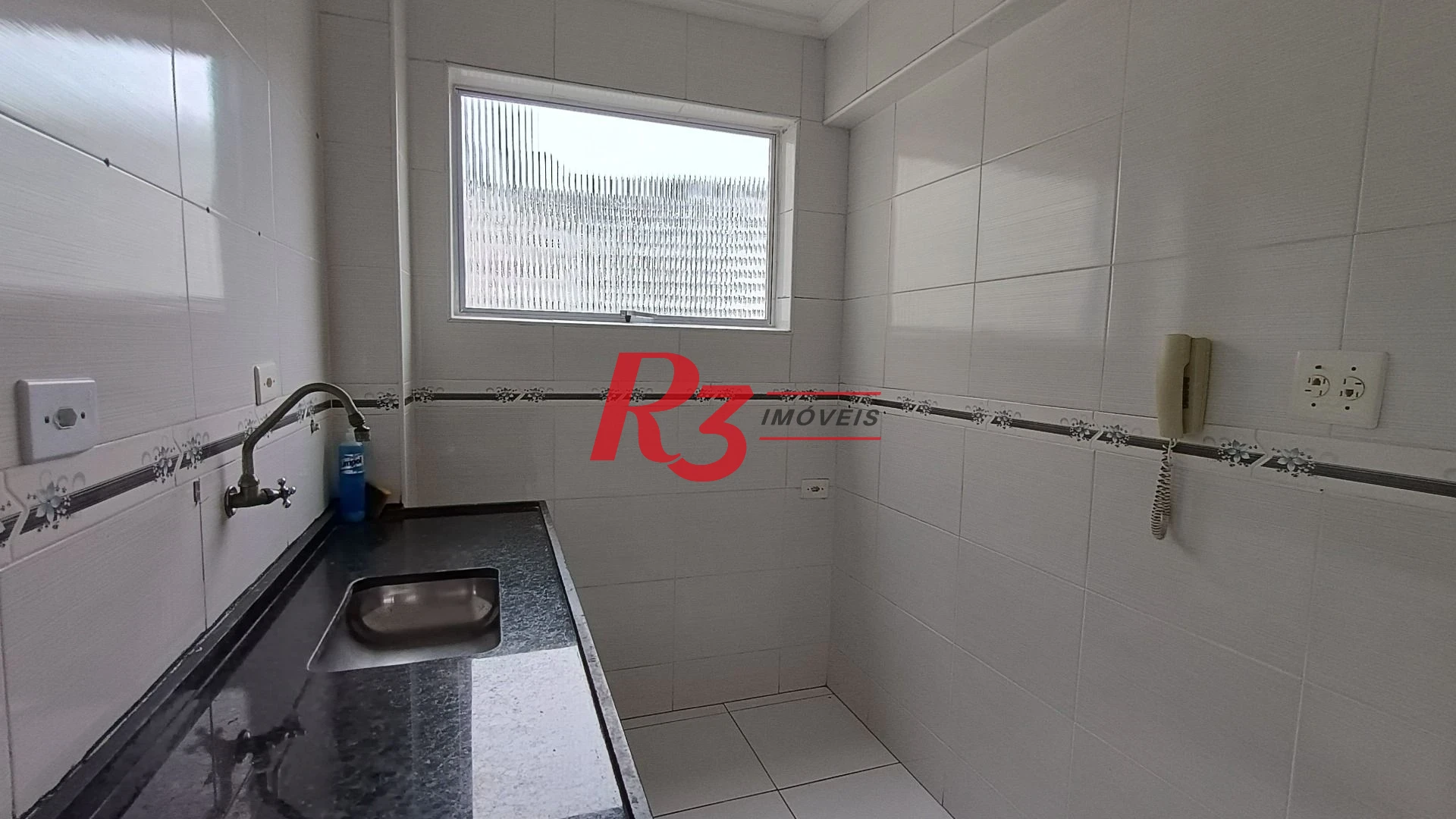 Cobertura com 2 dormitórios à venda, 105 m² por R$ 450.000,00 - José Menino - Santos/SP