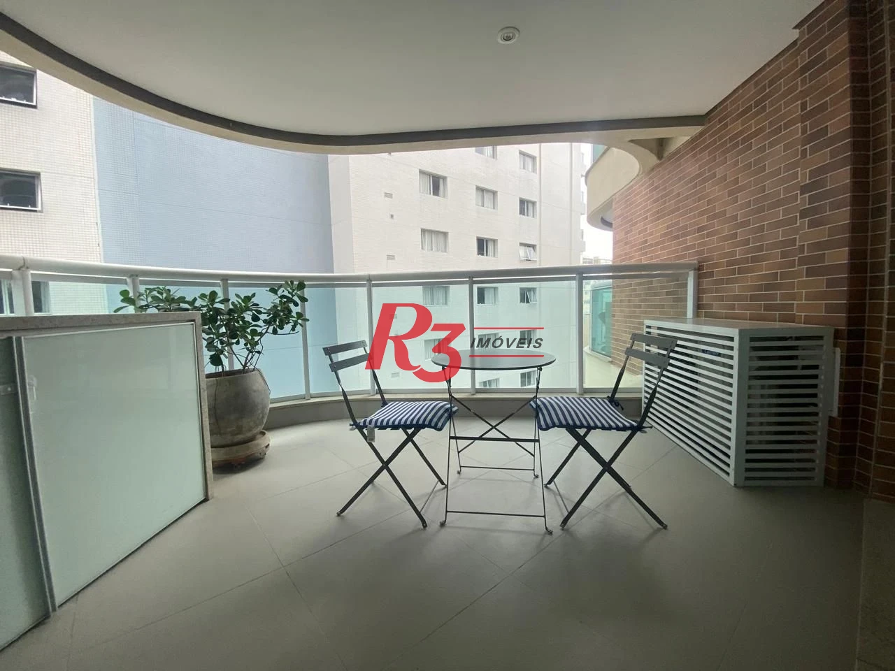 Apartamento para alugar, 45 m² por R$ 5.700,00/mês - Gonzaga - Santos/SP