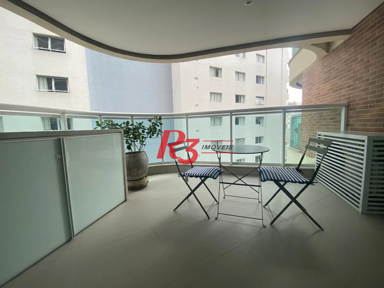 Apartamento para alugar, 45 m² por R$ 5.700,00/mês - Gonzaga - Santos/SP