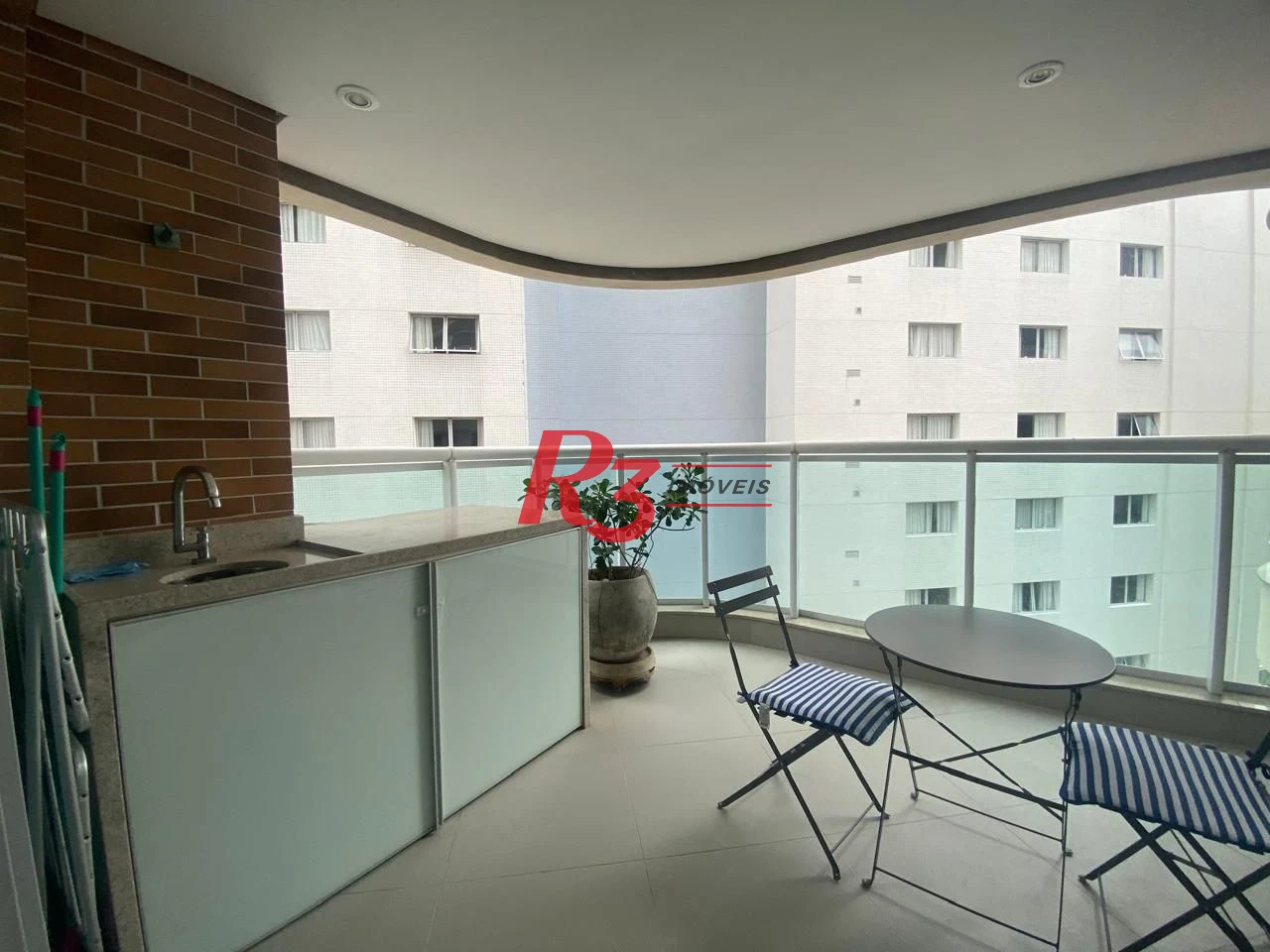 Apartamento para alugar, 45 m² por R$ 5.700,00/mês - Gonzaga - Santos/SP