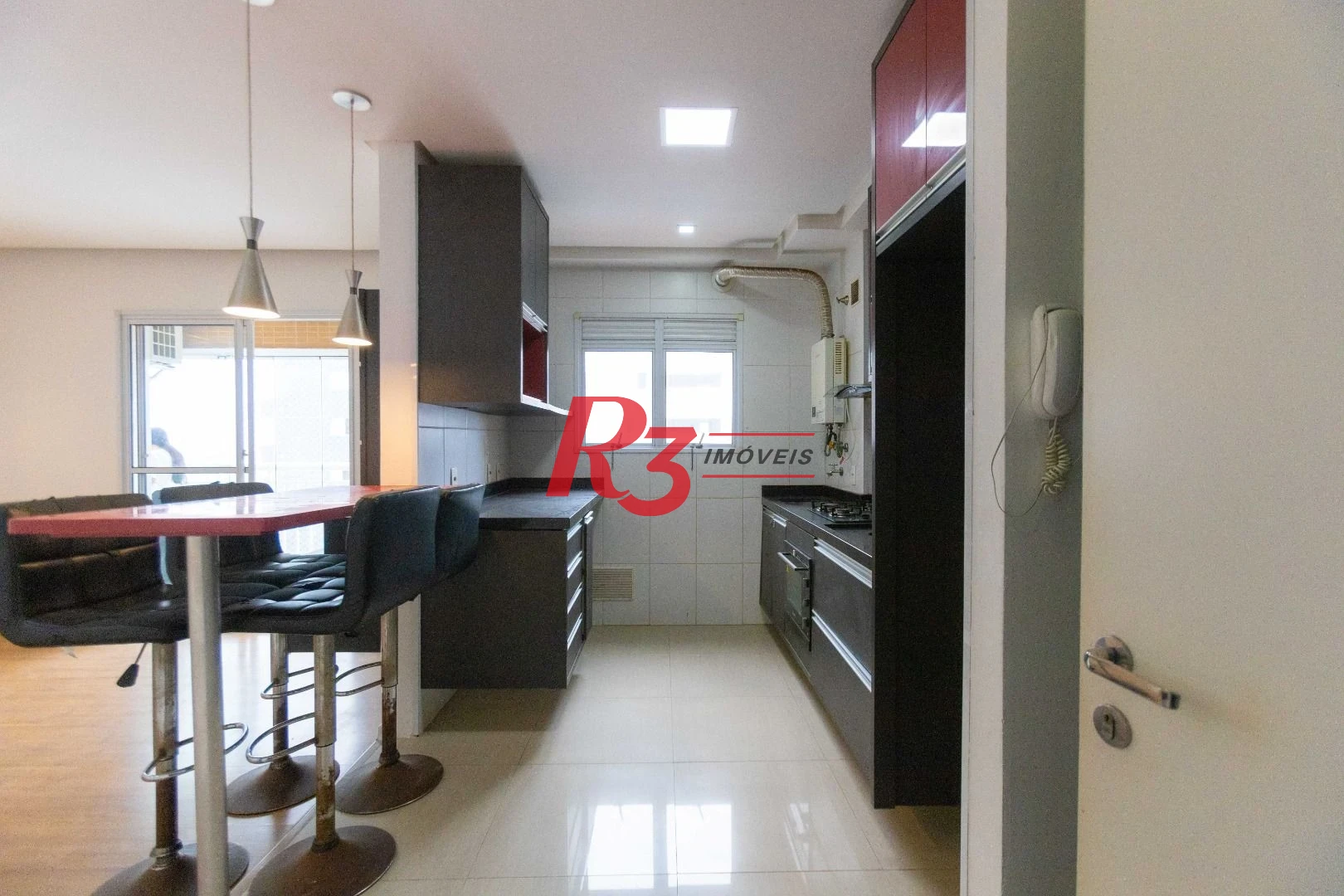 Apartamento com 2 dormitórios à venda, 64 m² por R$ 540.000,00 - Estuário - Santos/SP