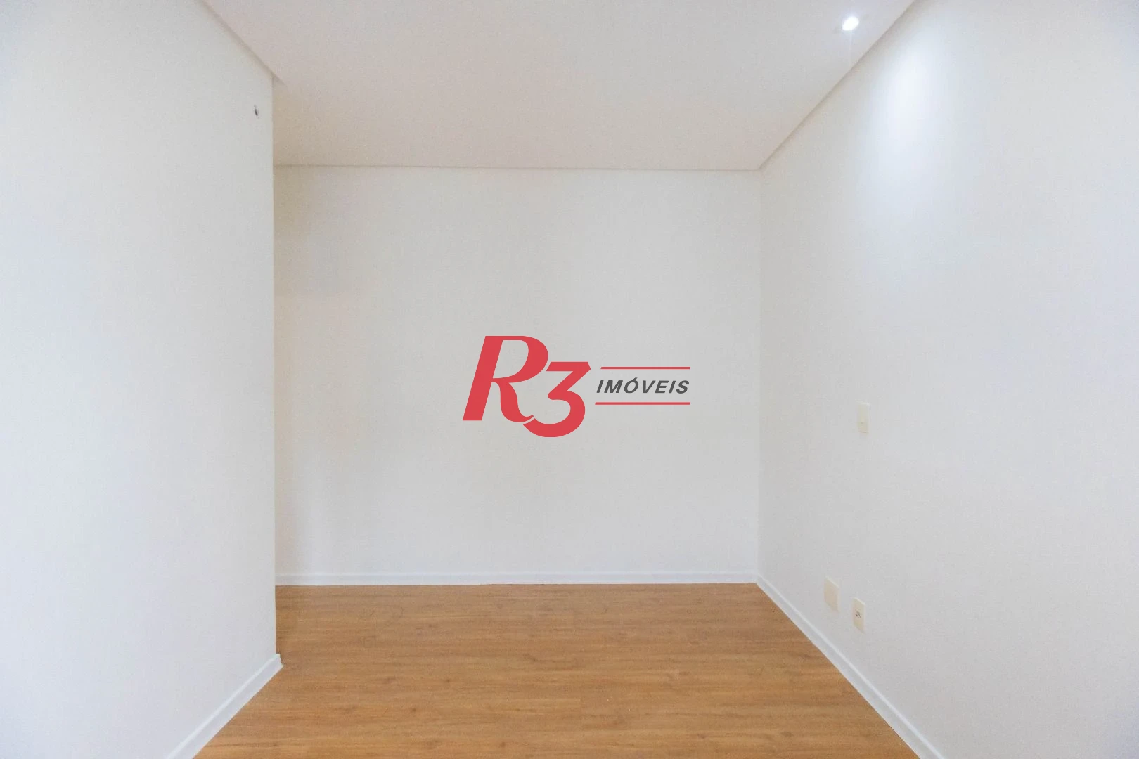 Apartamento com 2 dormitórios à venda, 64 m² por R$ 540.000,00 - Estuário - Santos/SP