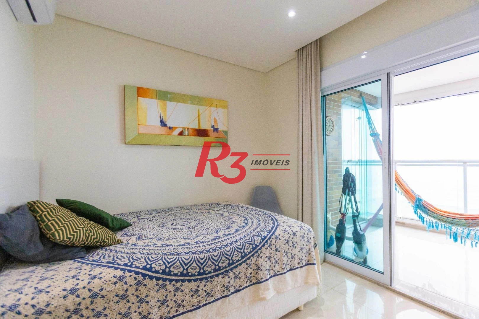Apartamento com 2 dormitórios à venda, 68 m² por R$ 1.720.000,00 - Gonzaga - Santos/SP