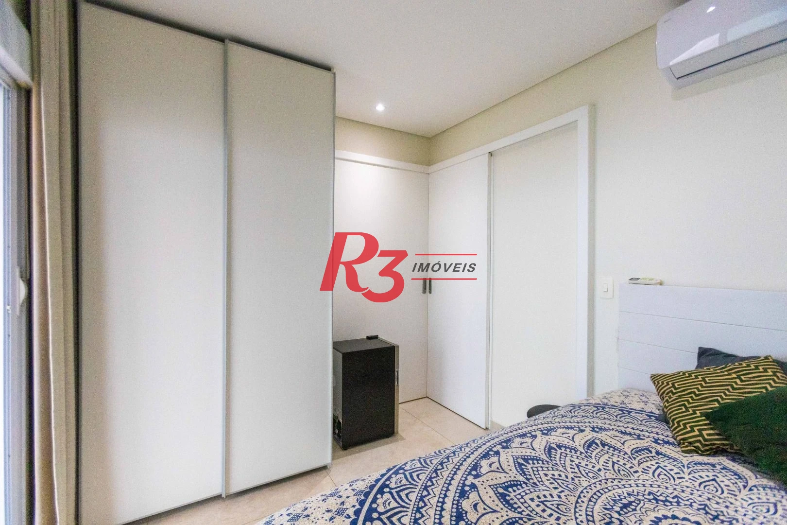 Apartamento com 2 dormitórios à venda, 68 m² por R$ 1.720.000,00 - Gonzaga - Santos/SP