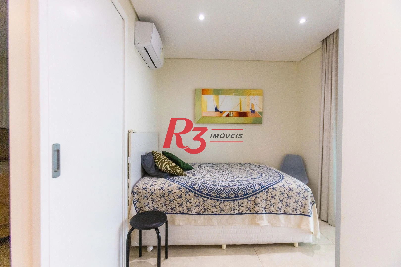 Apartamento com 2 dormitórios à venda, 68 m² por R$ 1.720.000,00 - Gonzaga - Santos/SP
