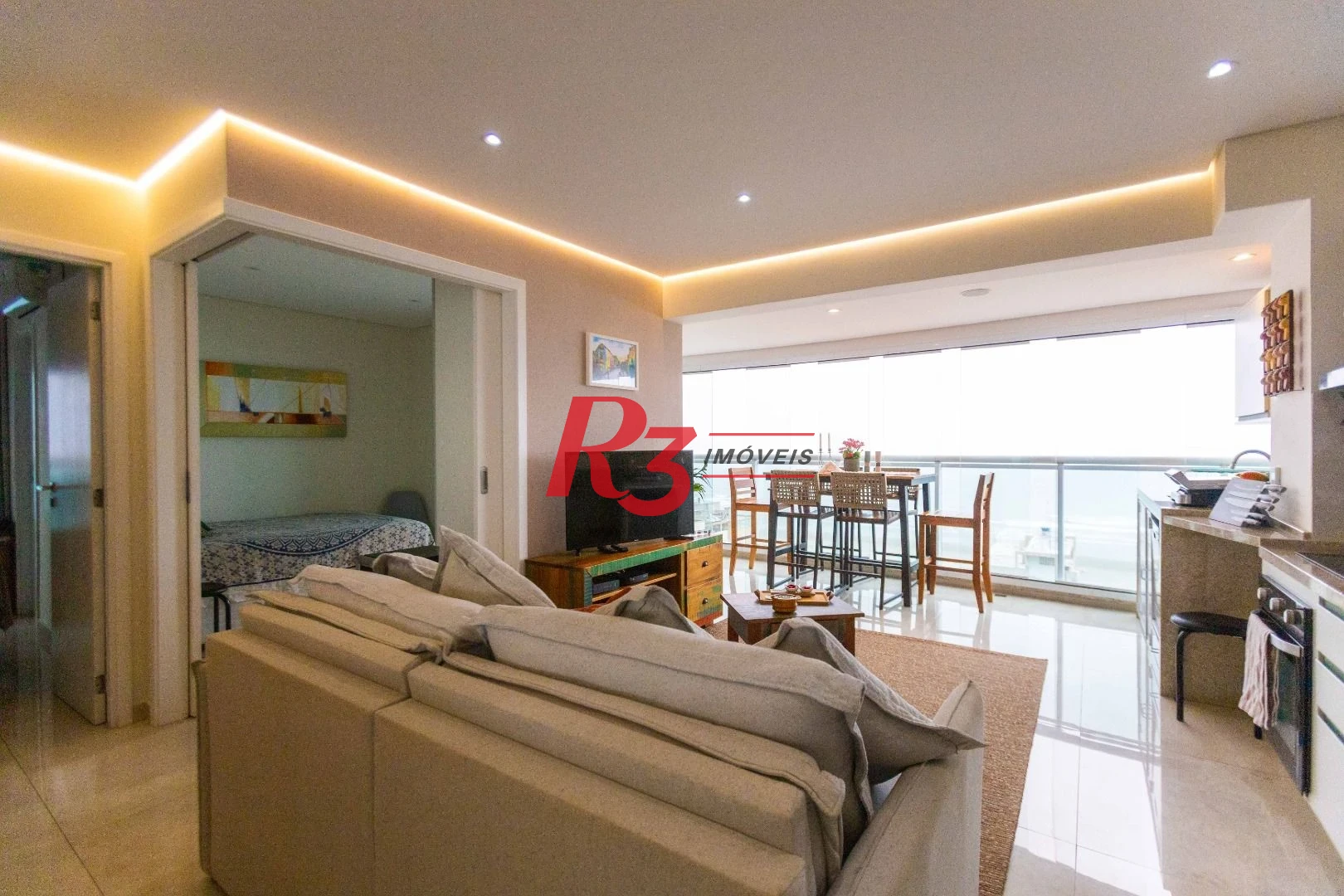 Apartamento com 2 dormitórios à venda, 68 m² por R$ 1.720.000,00 - Gonzaga - Santos/SP