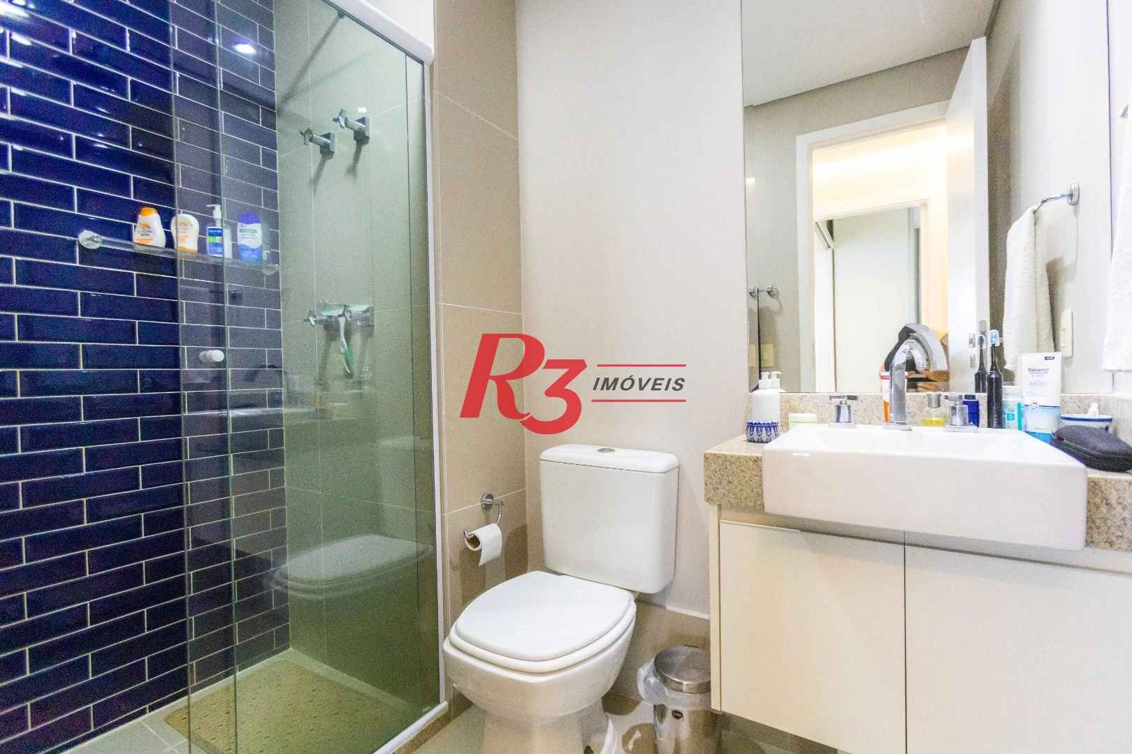 Apartamento com 2 dormitórios à venda, 68 m² por R$ 1.720.000,00 - Gonzaga - Santos/SP