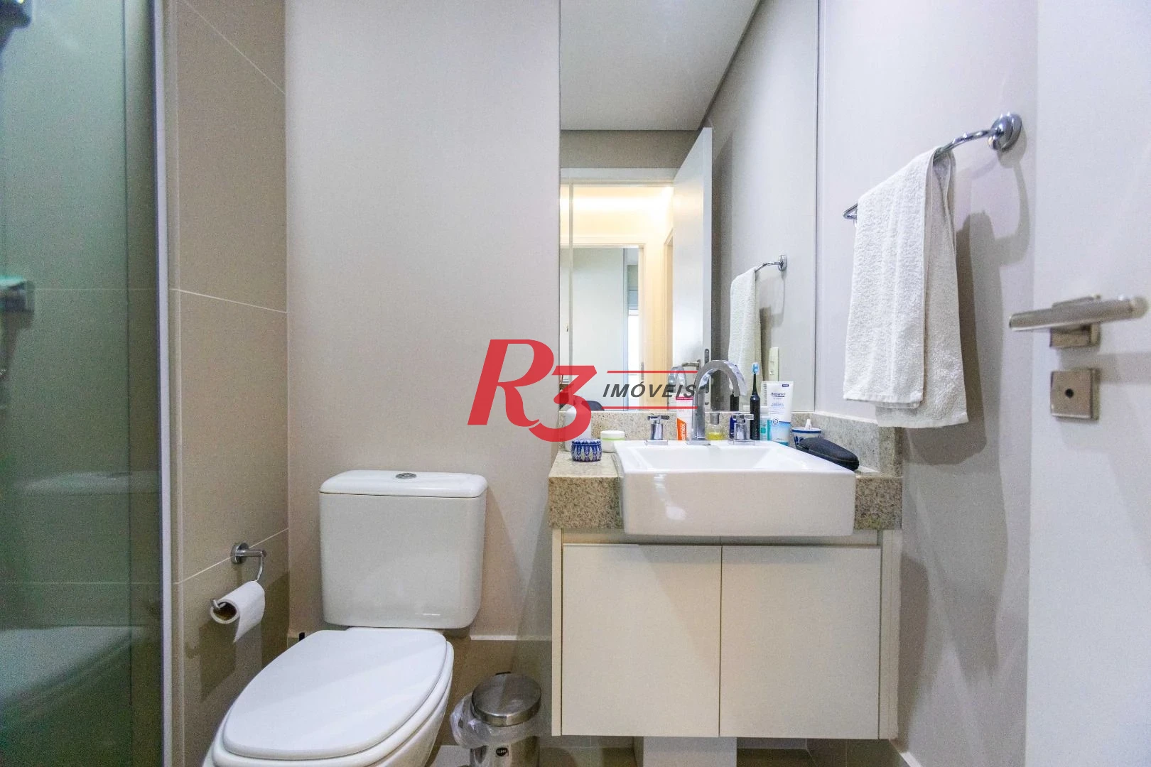Apartamento com 2 dormitórios à venda, 68 m² por R$ 1.720.000,00 - Gonzaga - Santos/SP