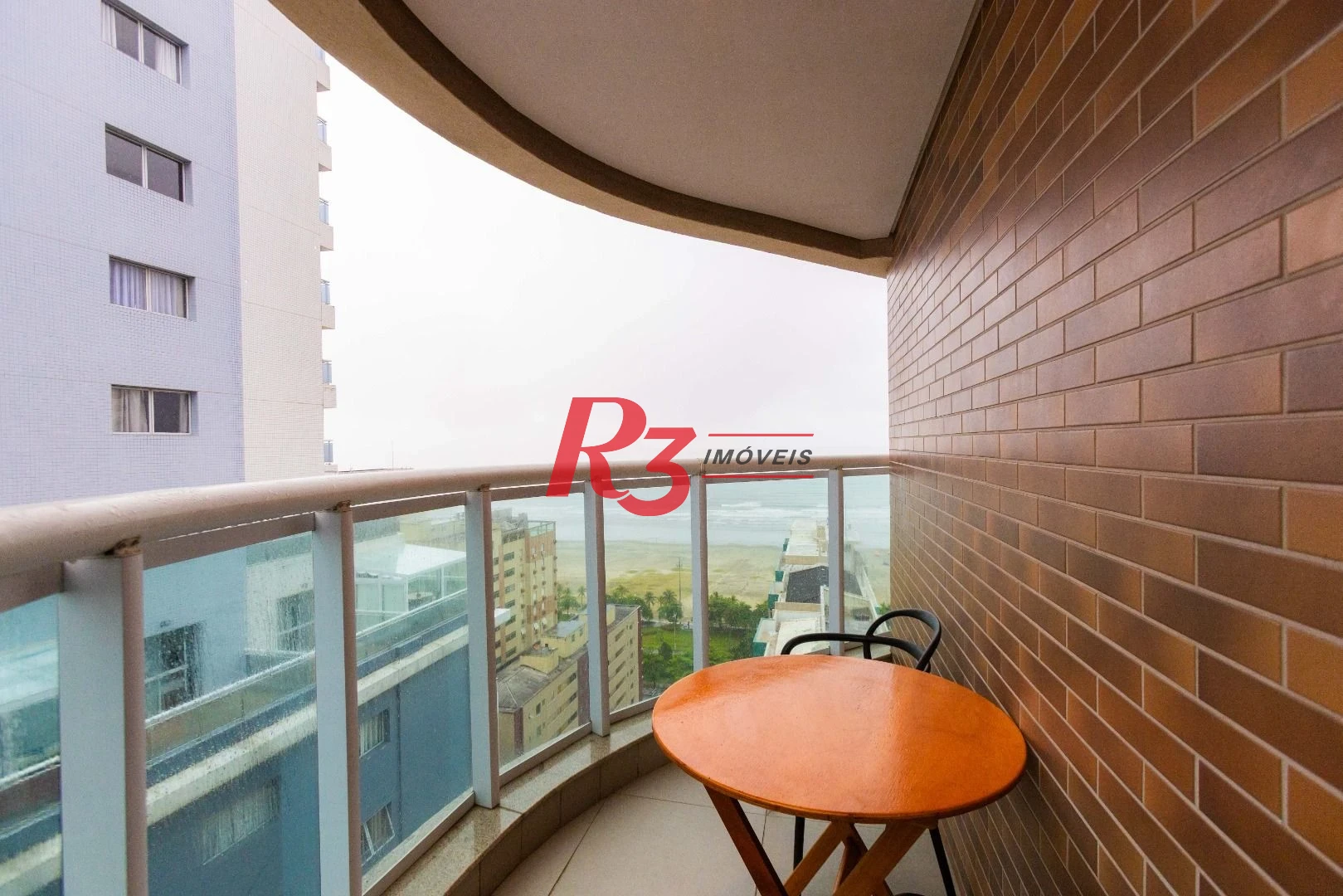 Apartamento com 2 dormitórios à venda, 68 m² por R$ 1.720.000,00 - Gonzaga - Santos/SP