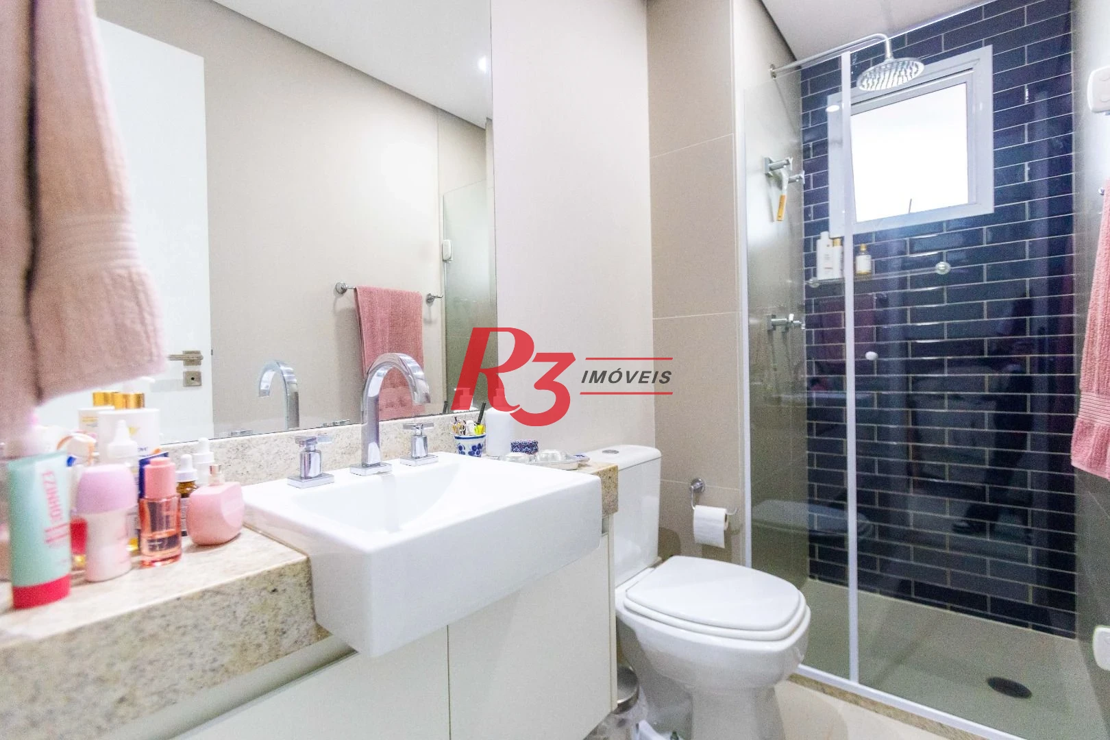 Apartamento com 2 dormitórios à venda, 68 m² por R$ 1.720.000,00 - Gonzaga - Santos/SP