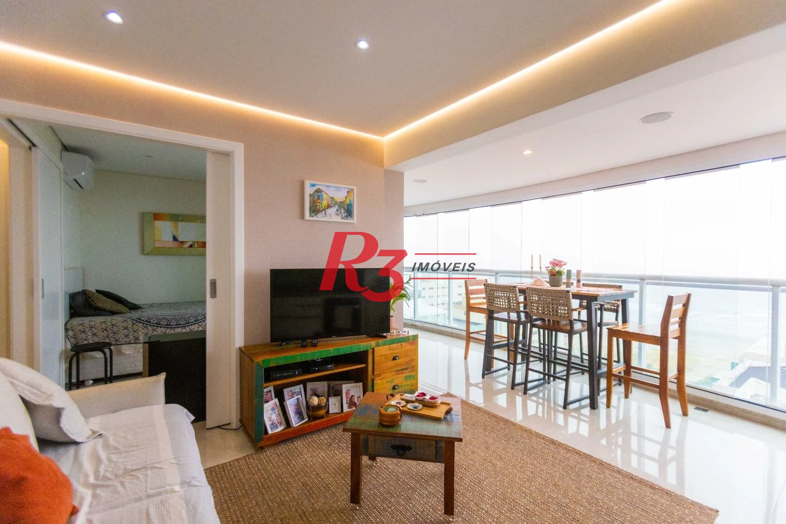 Apartamento com 2 dormitórios à venda, 68 m² por R$ 1.720.000,00 - Gonzaga - Santos/SP