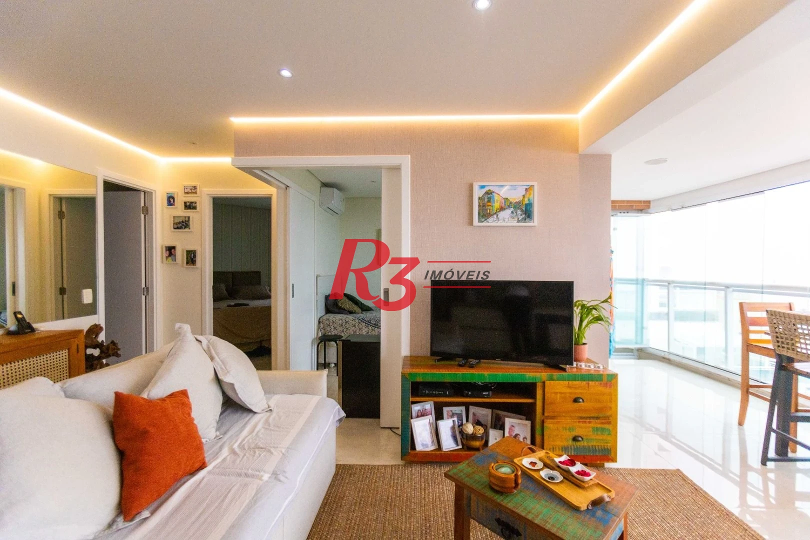 Apartamento com 2 dormitórios à venda, 68 m² por R$ 1.720.000,00 - Gonzaga - Santos/SP