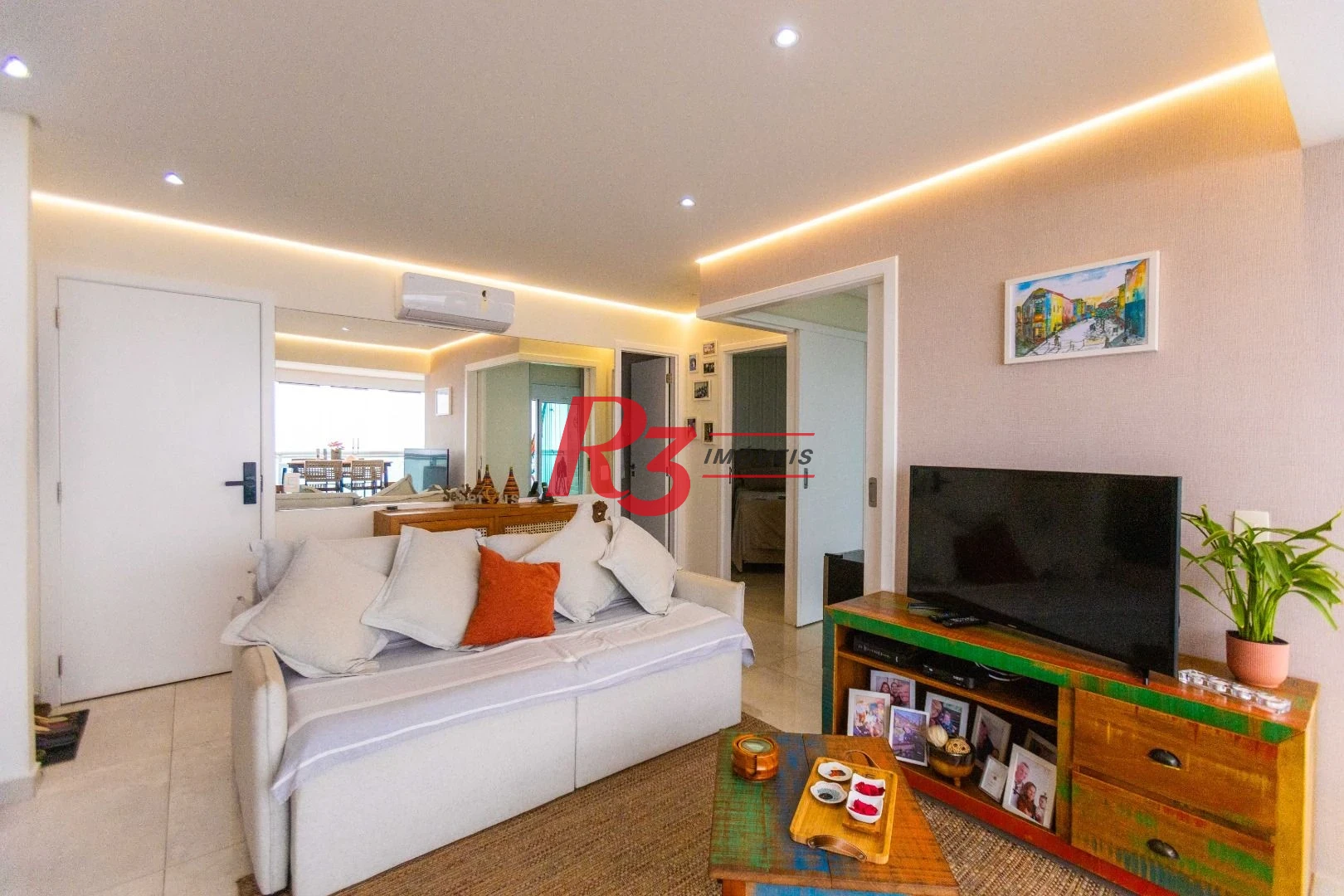 Apartamento com 2 dormitórios à venda, 68 m² por R$ 1.720.000,00 - Gonzaga - Santos/SP