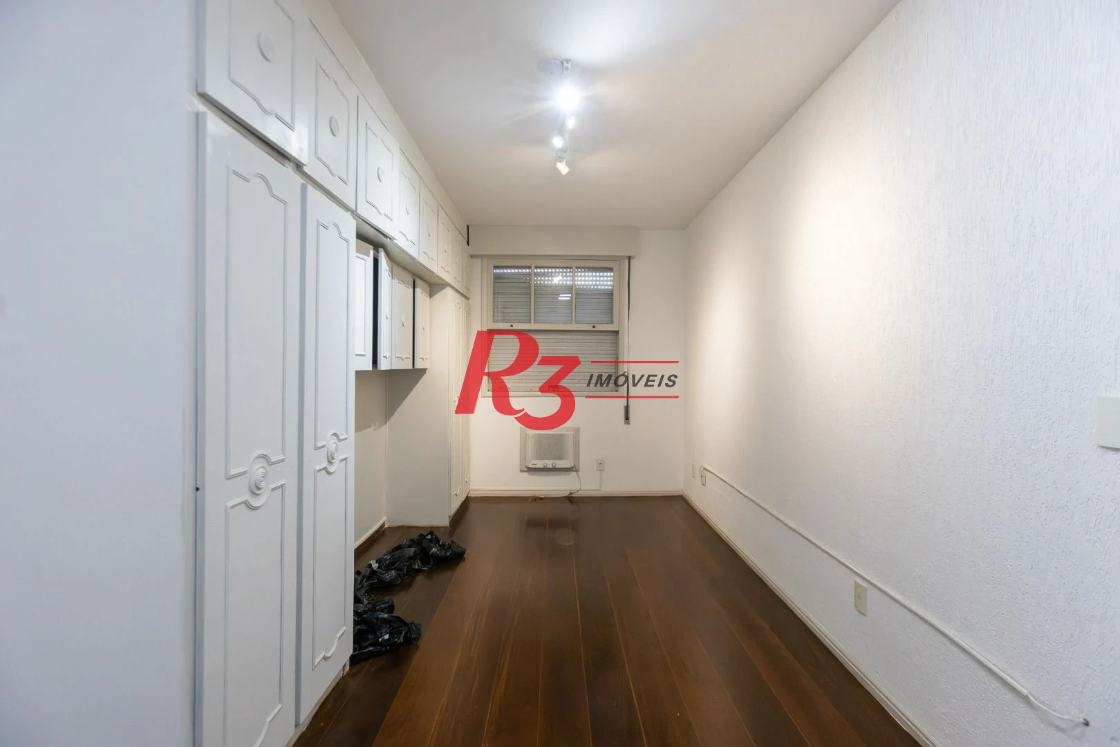 Apartamento com 3 dormitórios para alugar, 147 m² por R$ 6.300,00/mês - Embaré - Santos/SP