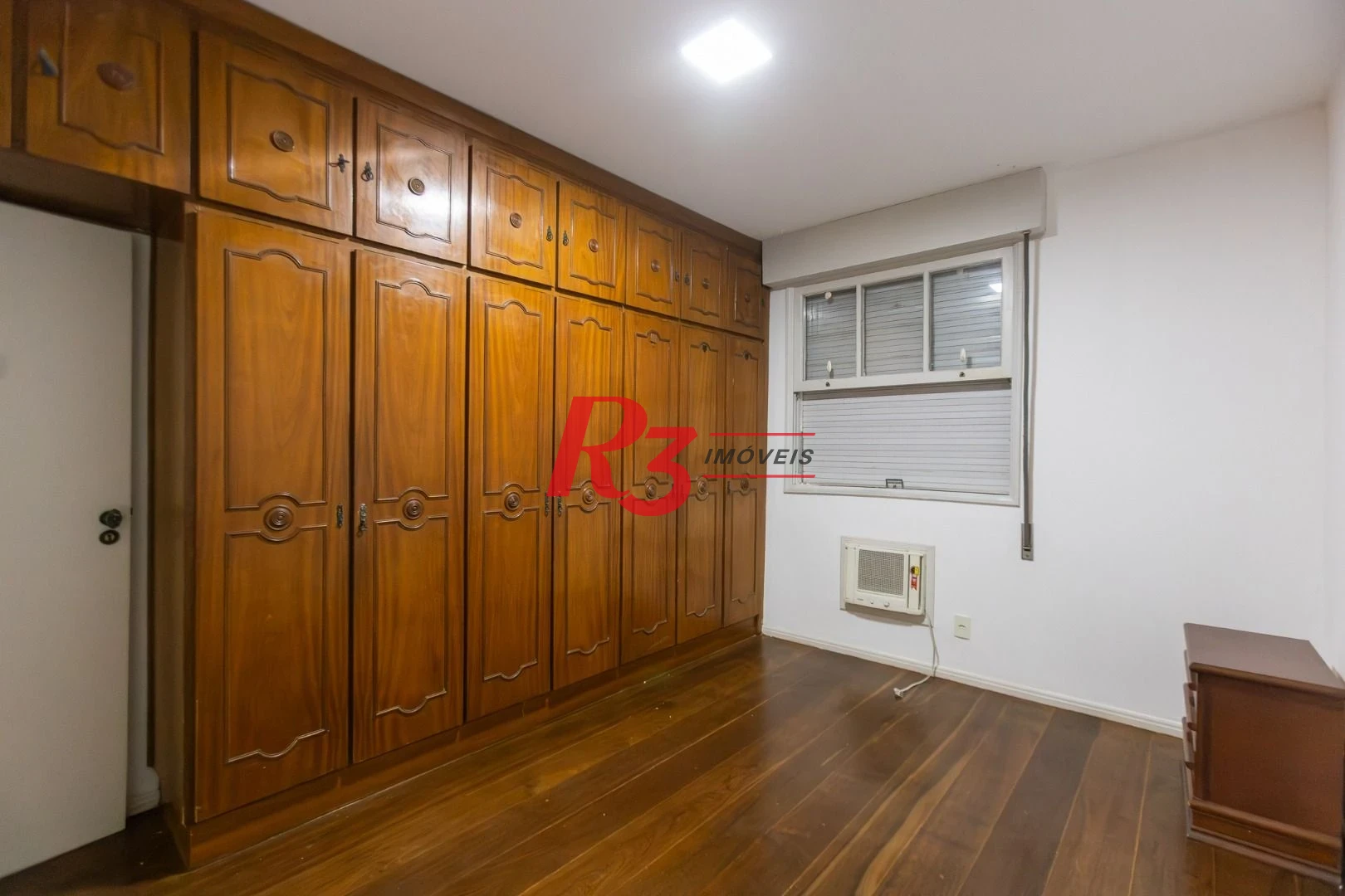 Apartamento com 3 dormitórios para alugar, 147 m² por R$ 6.300,00/mês - Embaré - Santos/SP