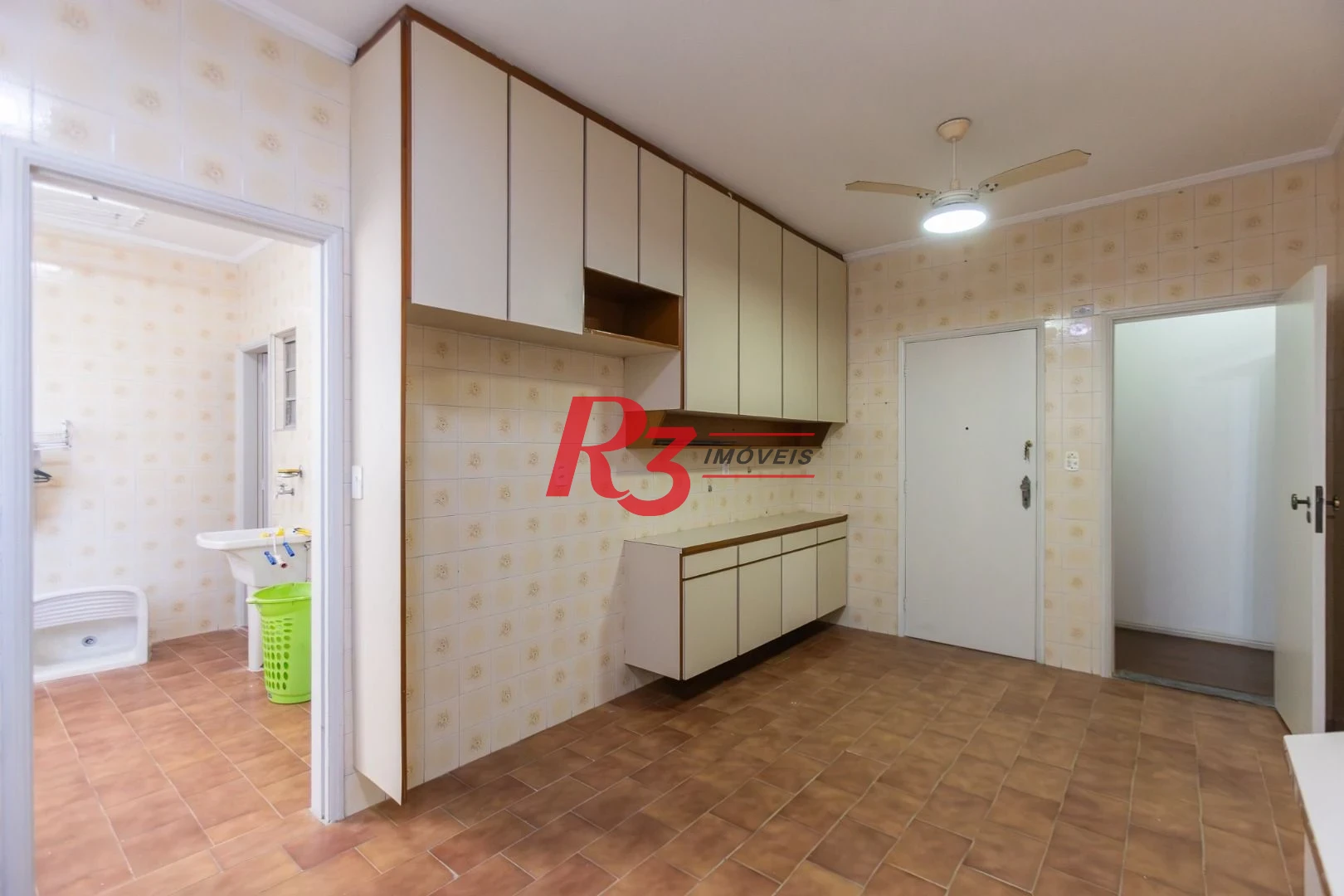 Apartamento com 3 dormitórios para alugar, 147 m² por R$ 6.300,00/mês - Embaré - Santos/SP