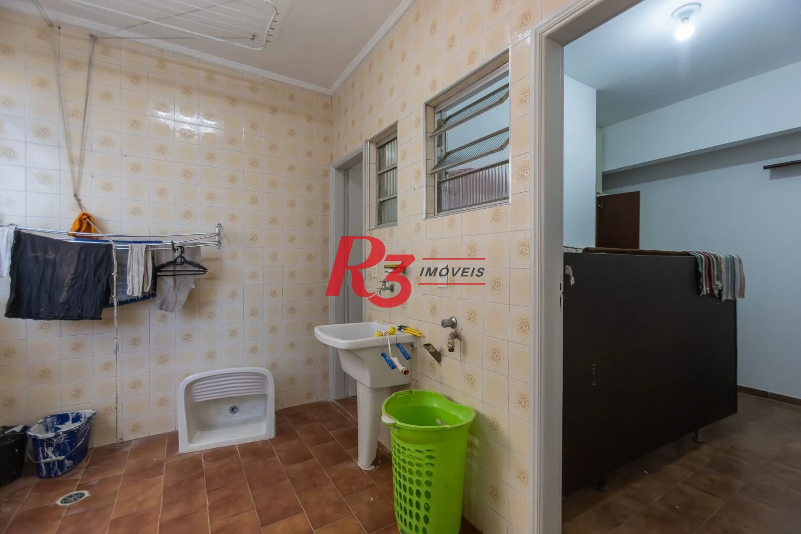 Apartamento com 3 dormitórios para alugar, 147 m² por R$ 6.300,00/mês - Embaré - Santos/SP