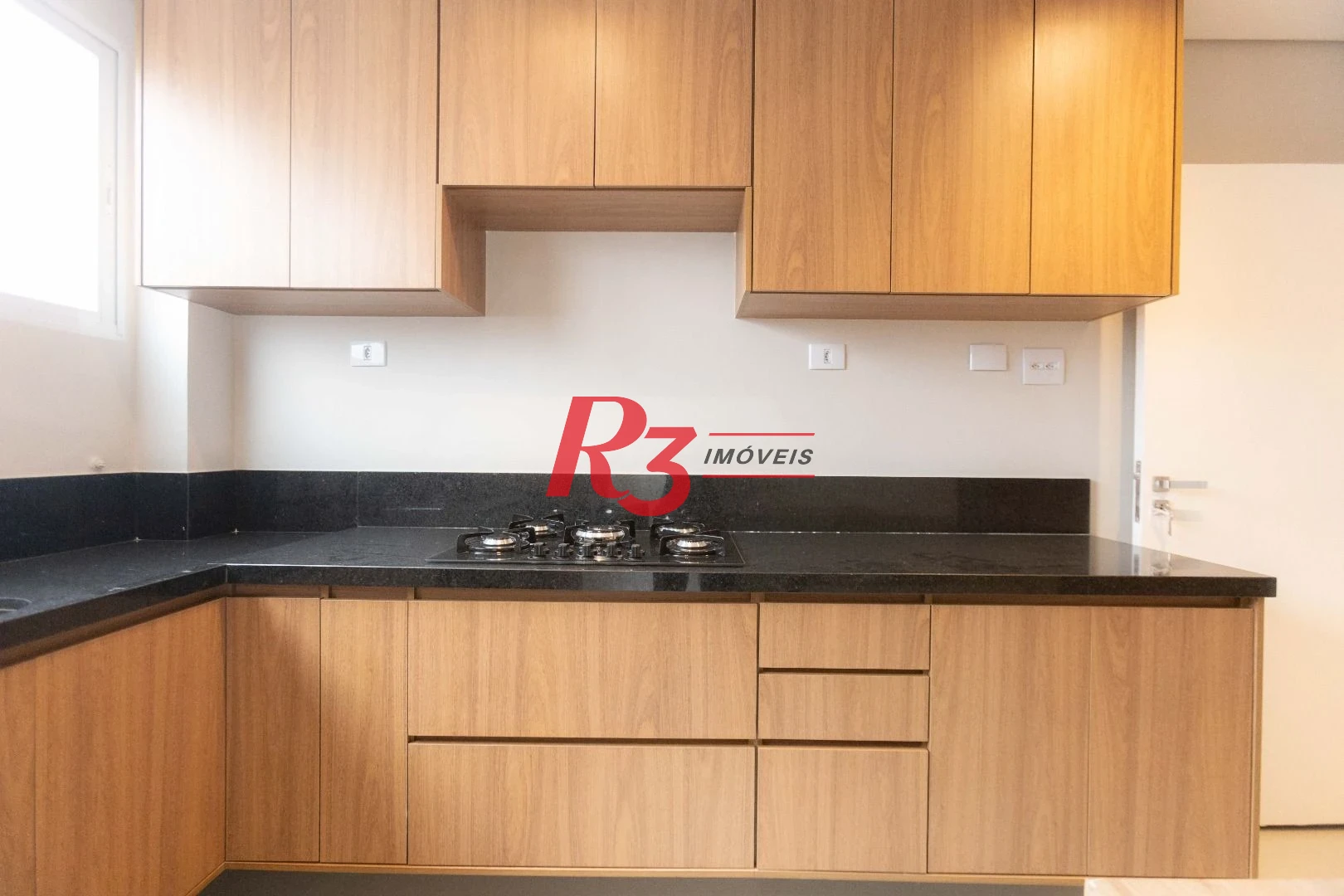 Apartamento com 3 dormitórios à venda, 133 m² por R$ 1.390.000,00 - Gonzaga - Santos/SP
