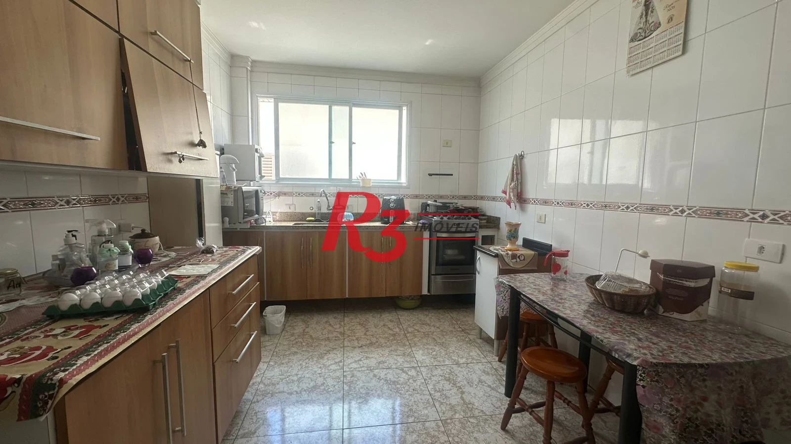 Sobrado com 3 dormitórios à venda, 176 m² por R$ 1.650.000,00 - Campo Grande - Santos/SP