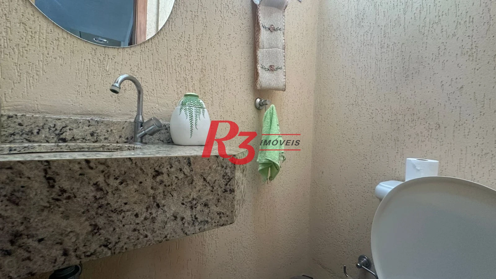 Sobrado com 3 dormitórios à venda, 176 m² por R$ 1.650.000,00 - Campo Grande - Santos/SP