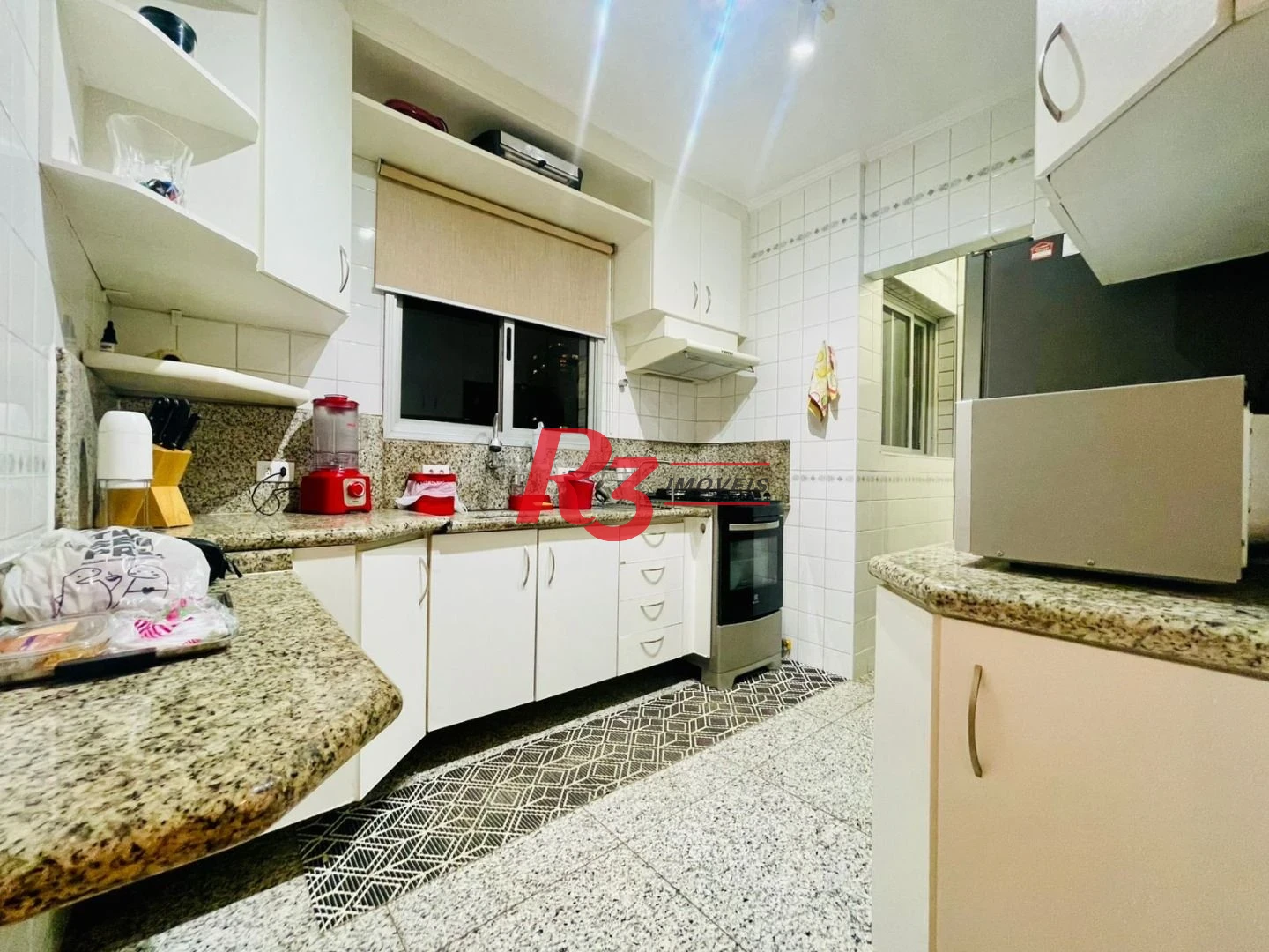 Apartamento com 2 dormitórios à venda, 100 m² por R$ 760.000,00 - Ponta da Praia - Santos/SP