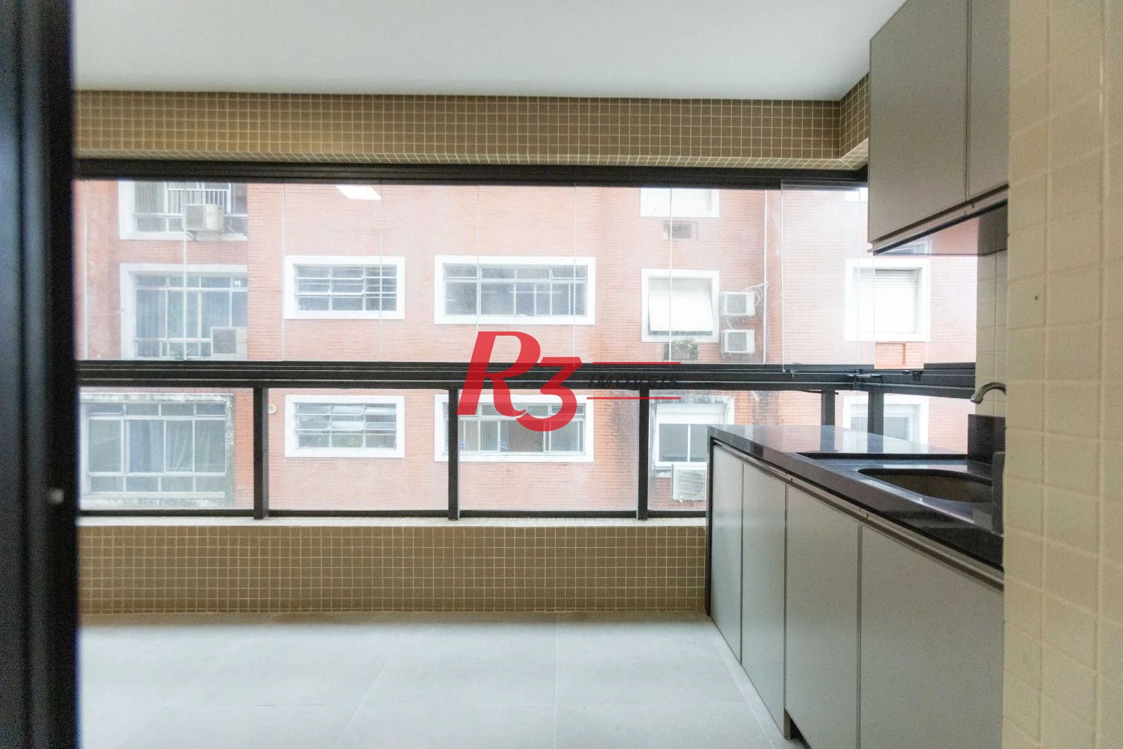 Apartamento para alugar, 77 m² por R$ 7.000,02/mês - José Menino - Santos/SP