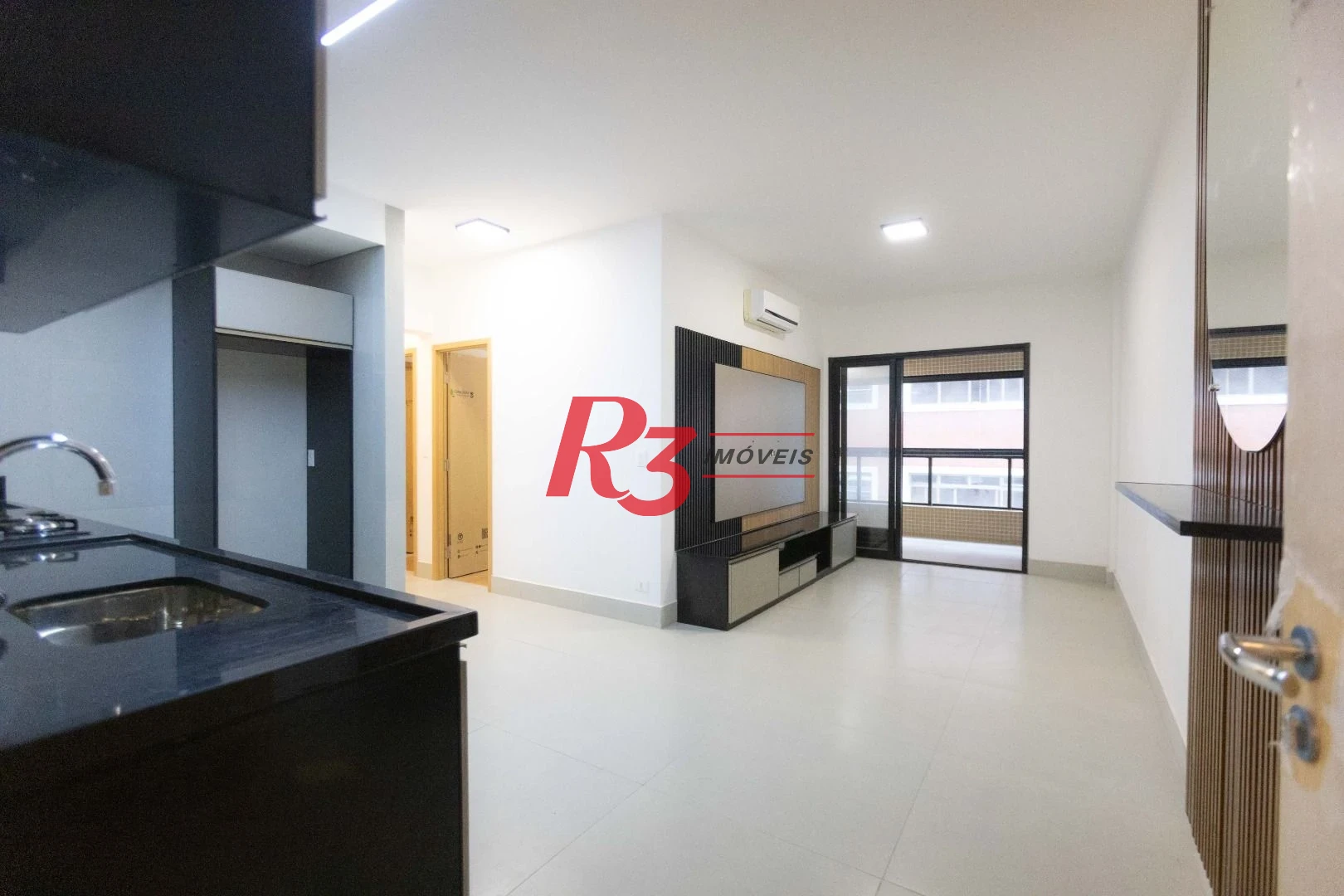 Apartamento para alugar, 77 m² por R$ 7.000,02/mês - José Menino - Santos/SP