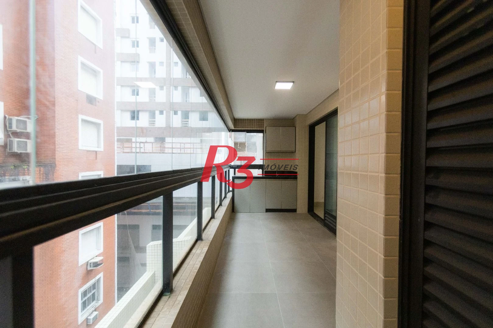 Apartamento para alugar, 77 m² por R$ 7.000,02/mês - José Menino - Santos/SP