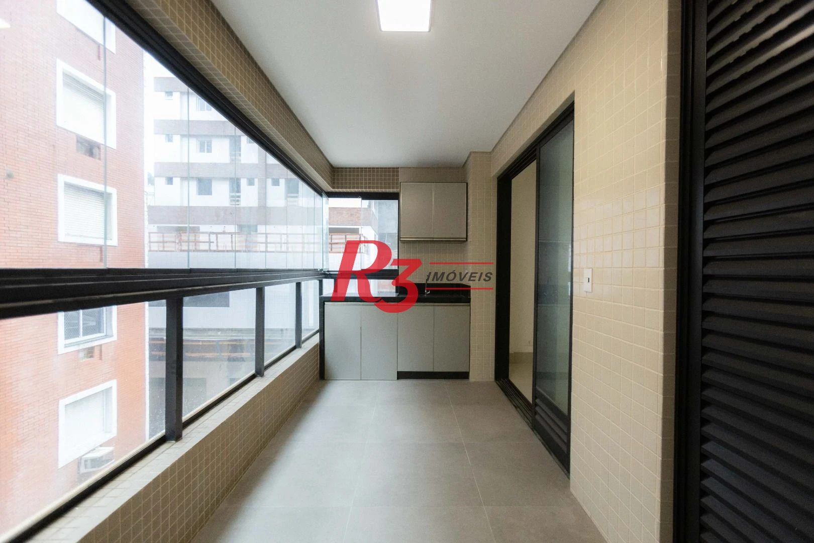 Apartamento para alugar, 77 m² por R$ 7.000,02/mês - José Menino - Santos/SP