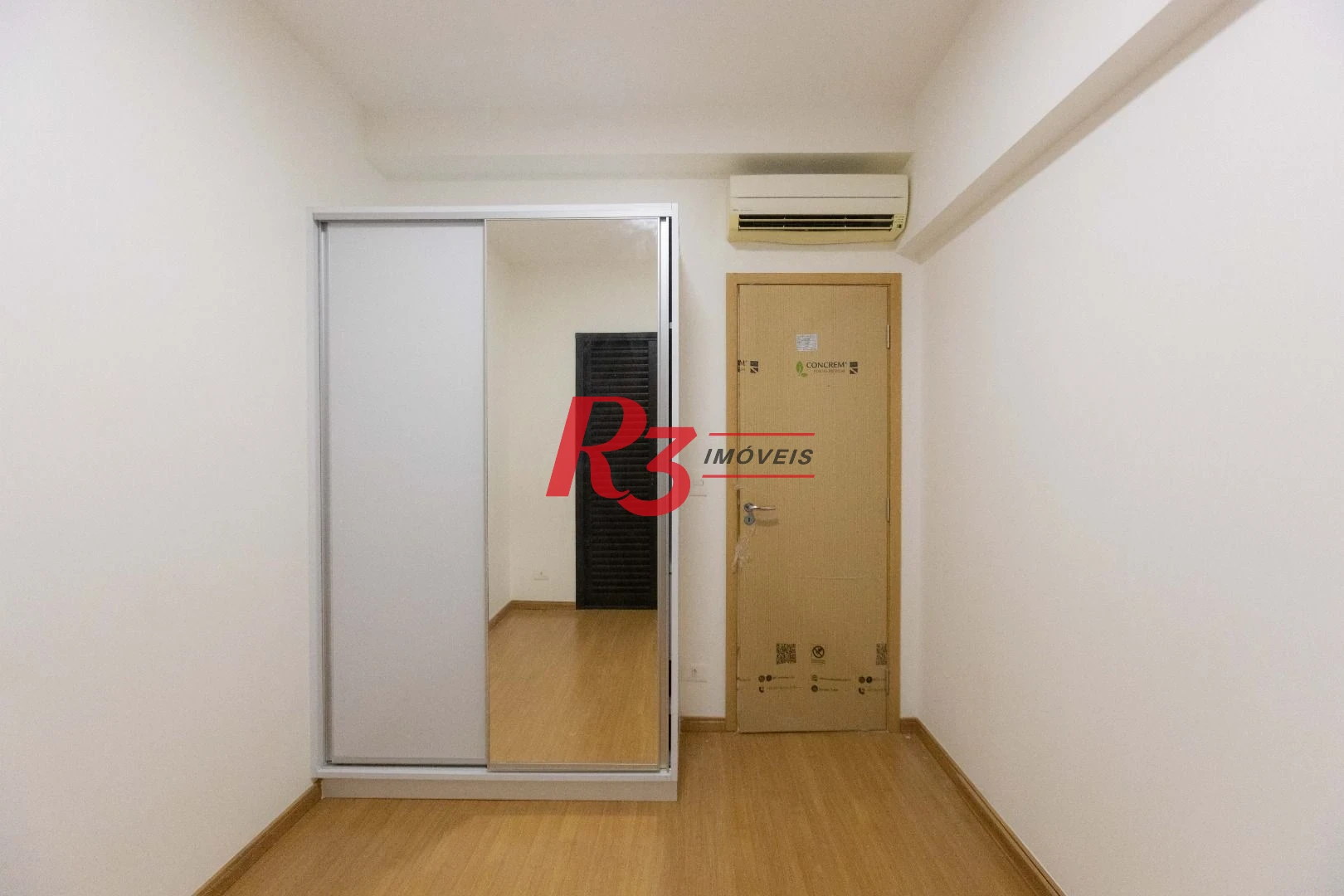 Apartamento para alugar, 77 m² por R$ 7.000,02/mês - José Menino - Santos/SP