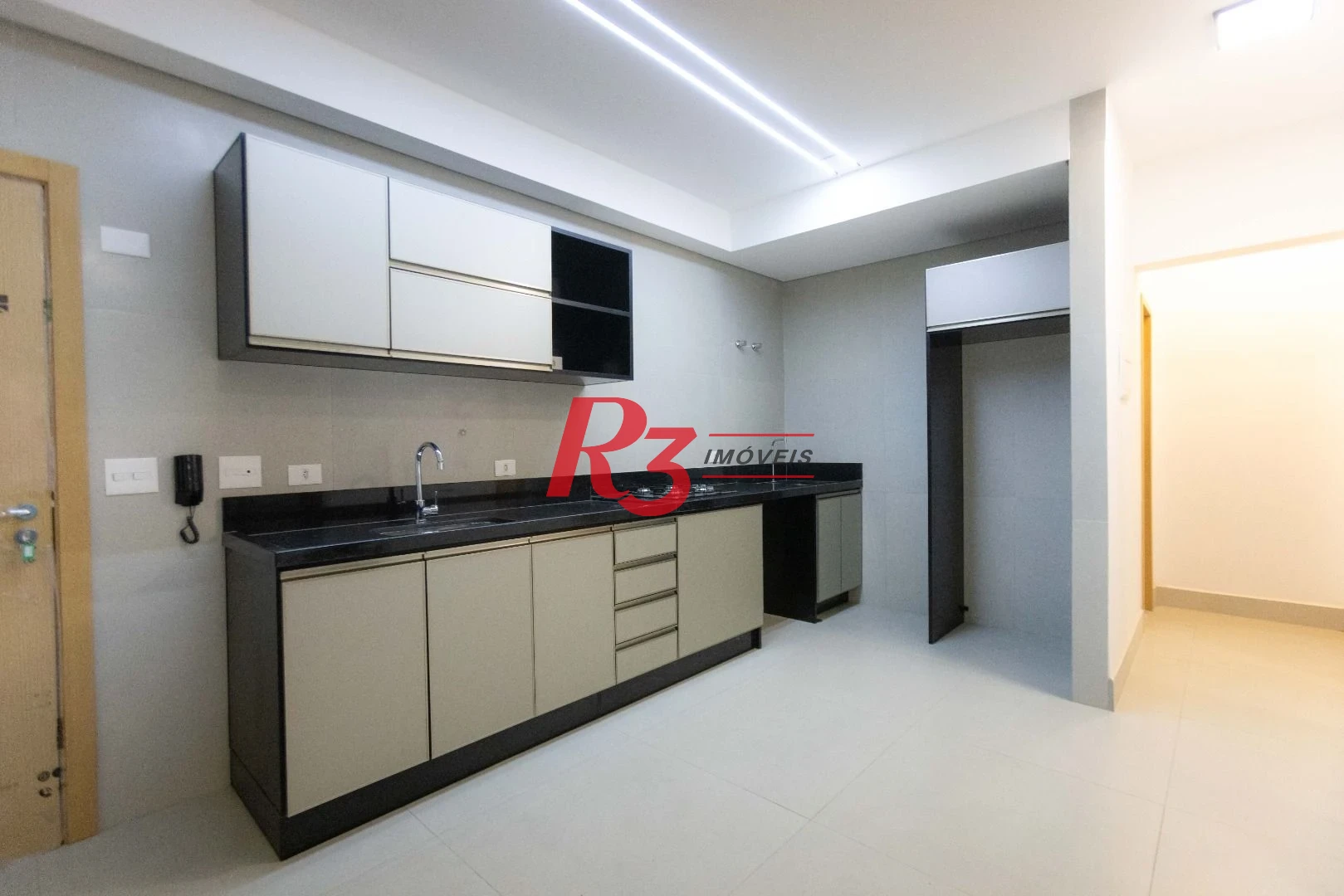 Apartamento para alugar, 77 m² por R$ 7.000,02/mês - José Menino - Santos/SP
