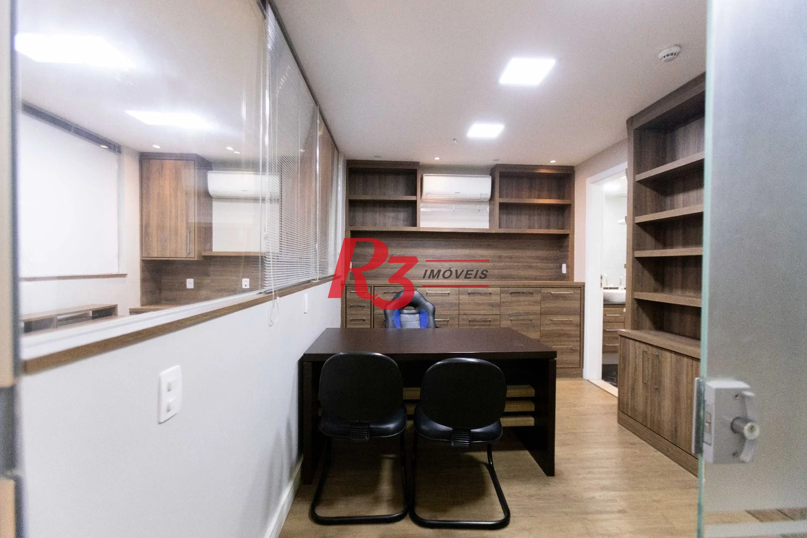 Sala, 97 m² - venda por R$ 1.200.000,00 ou aluguel por R$ 7.500,00/mês - Centro - Santos/SP