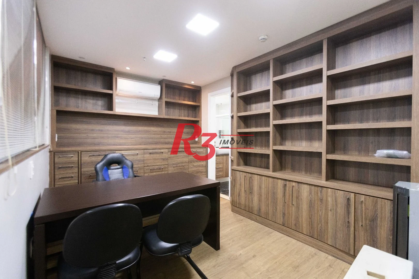 Sala, 97 m² - venda por R$ 1.200.000,00 ou aluguel por R$ 7.500,00/mês - Centro - Santos/SP