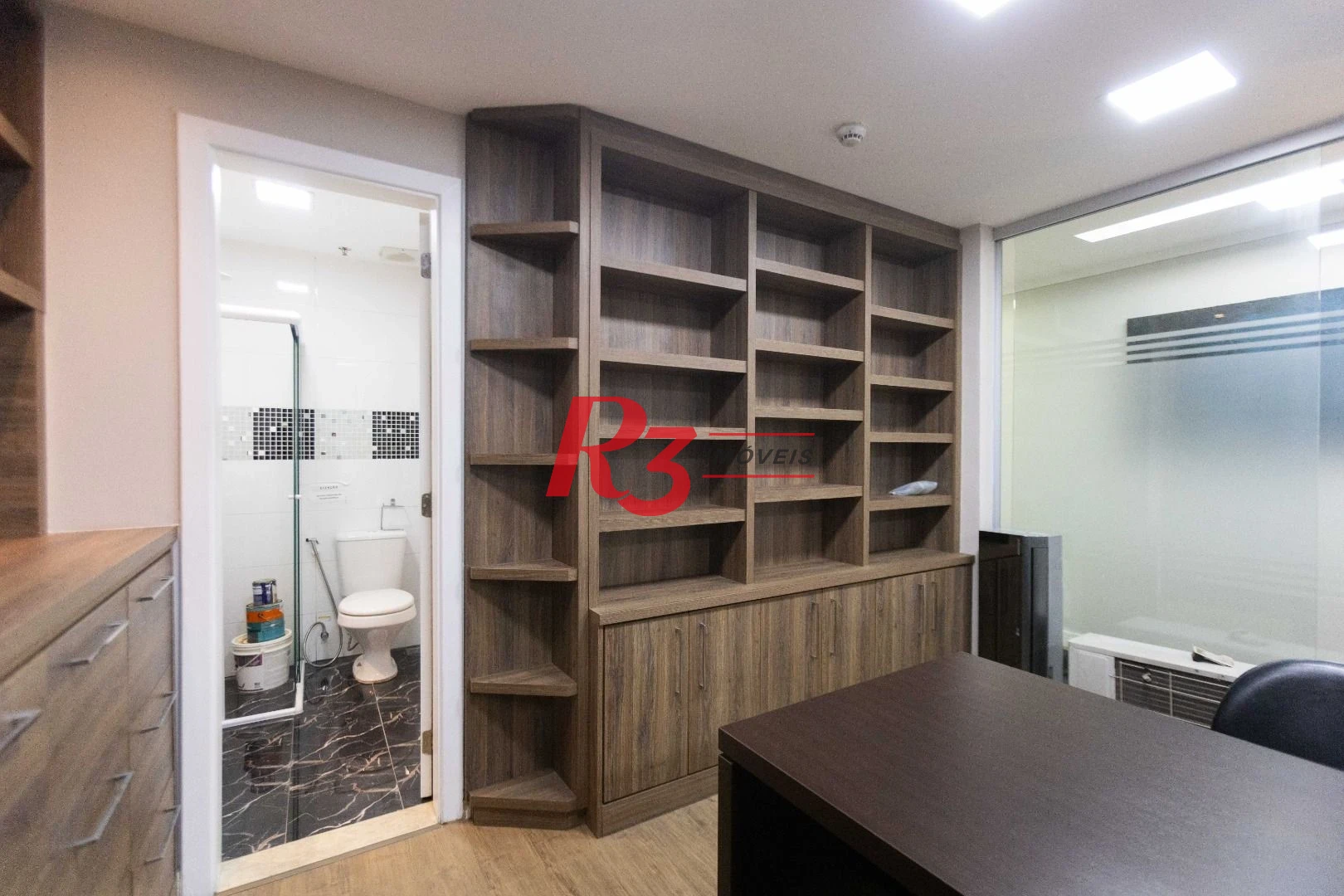 Sala, 97 m² - venda por R$ 1.200.000,00 ou aluguel por R$ 7.500,00/mês - Centro - Santos/SP