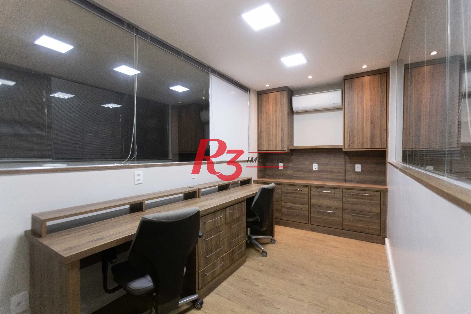 Sala, 97 m² - venda por R$ 1.200.000,00 ou aluguel por R$ 7.500,00/mês - Centro - Santos/SP