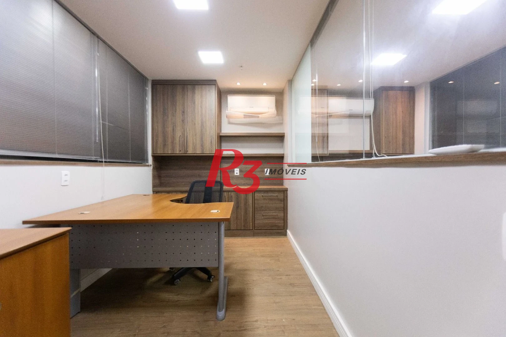 Sala, 97 m² - venda por R$ 1.200.000,00 ou aluguel por R$ 7.500,00/mês - Centro - Santos/SP