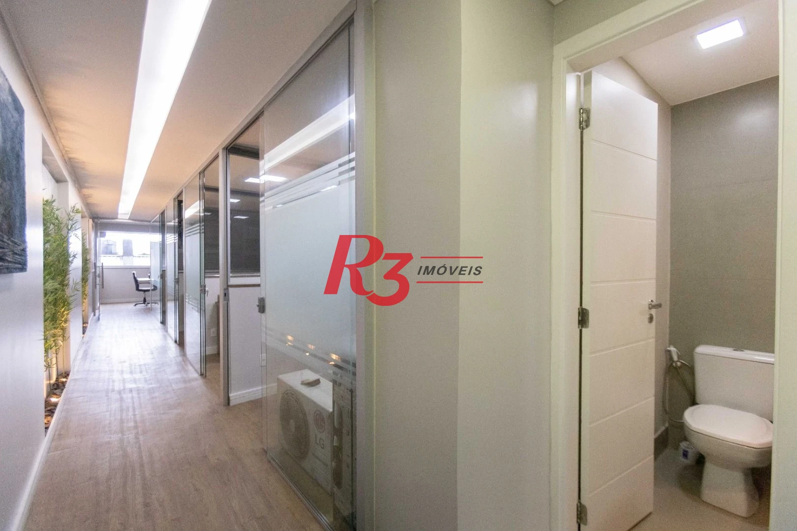 Sala, 97 m² - venda por R$ 1.200.000,00 ou aluguel por R$ 7.500,00/mês - Centro - Santos/SP